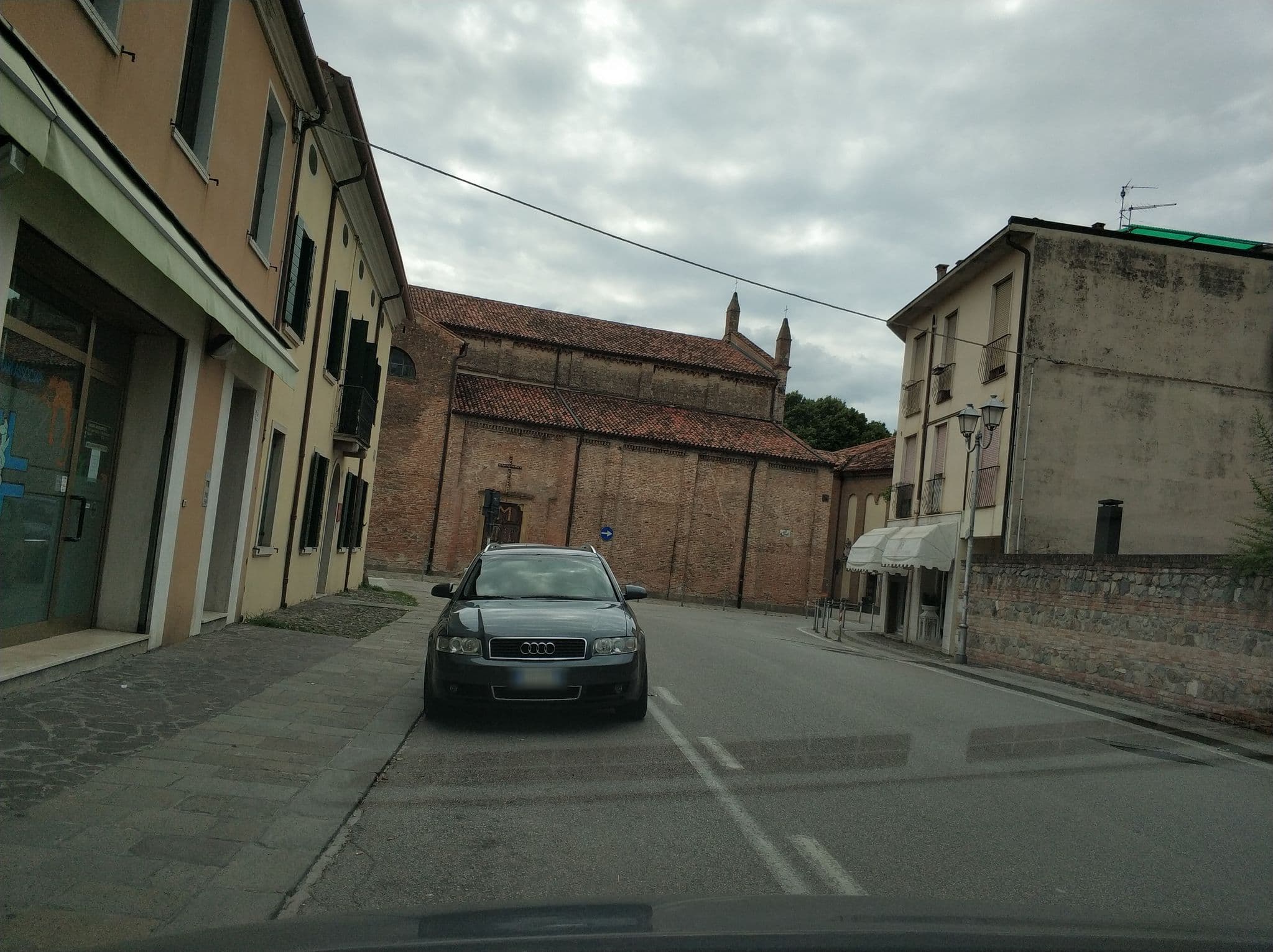 Street view near Villa Alessi, Este — © canfe (CC BY-SA · Mapillary)