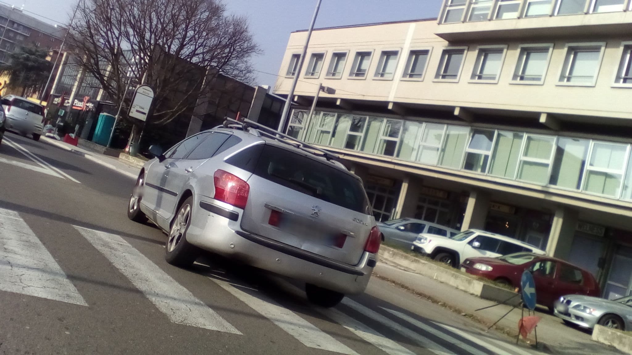 Street view near Hotel Real Fini Via Emilia, Modena — © cxc (CC BY-SA · Mapillary)