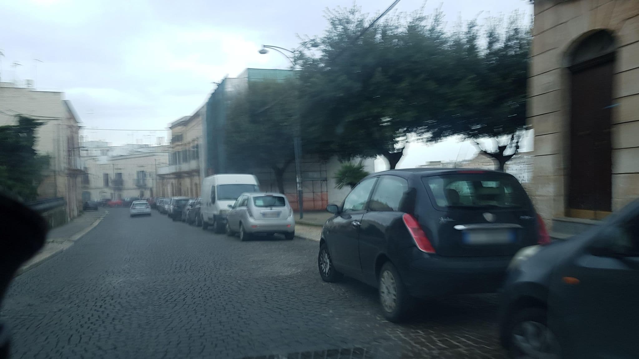 Street view near Biancadamare, Ostuni — © ale_zena_it (CC BY-SA · Mapillary)