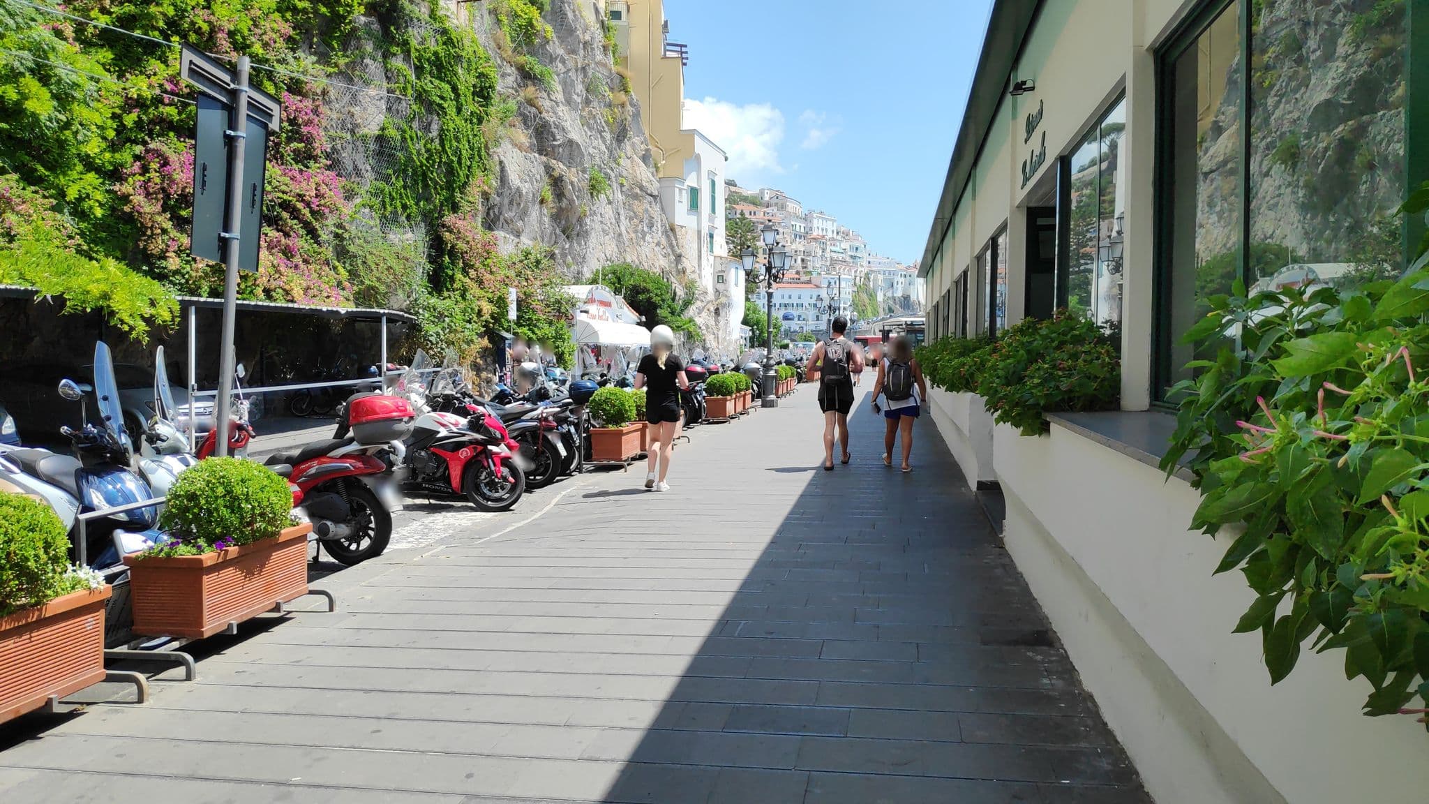 Street view near Apartments Amalfi Design Sea View, Amalfi — © marcuscalabresus (CC BY-SA · Mapillary)