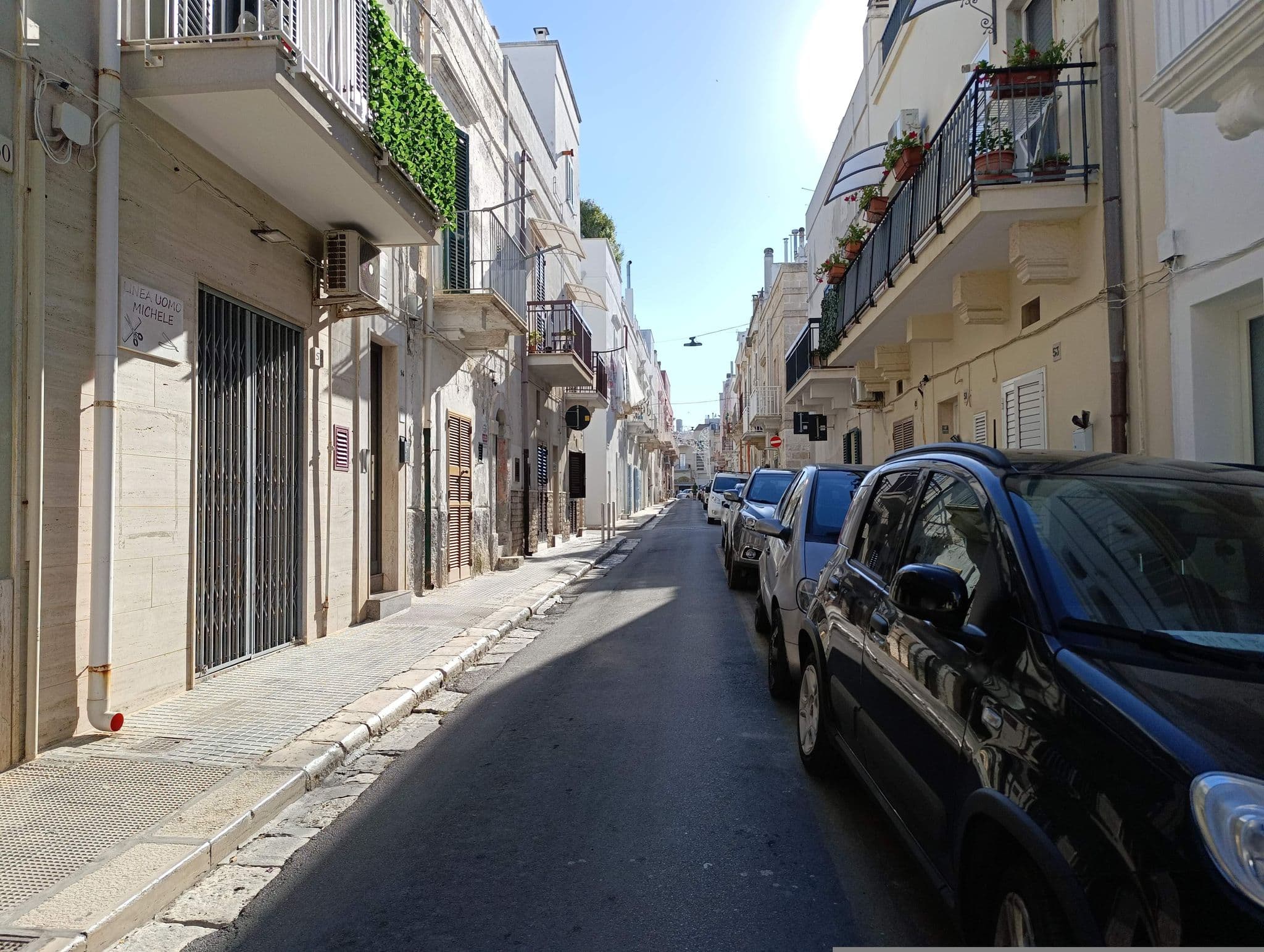 Street view near Dimora chiarella, Polignano a Mare — © jeawrong (CC BY-SA · Mapillary)