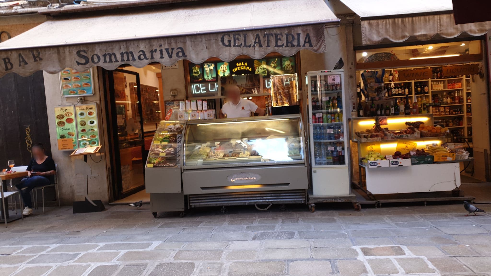 Street view near Hotel Antigo Trovatore, Venice — © jopparn (CC BY-SA · Mapillary)