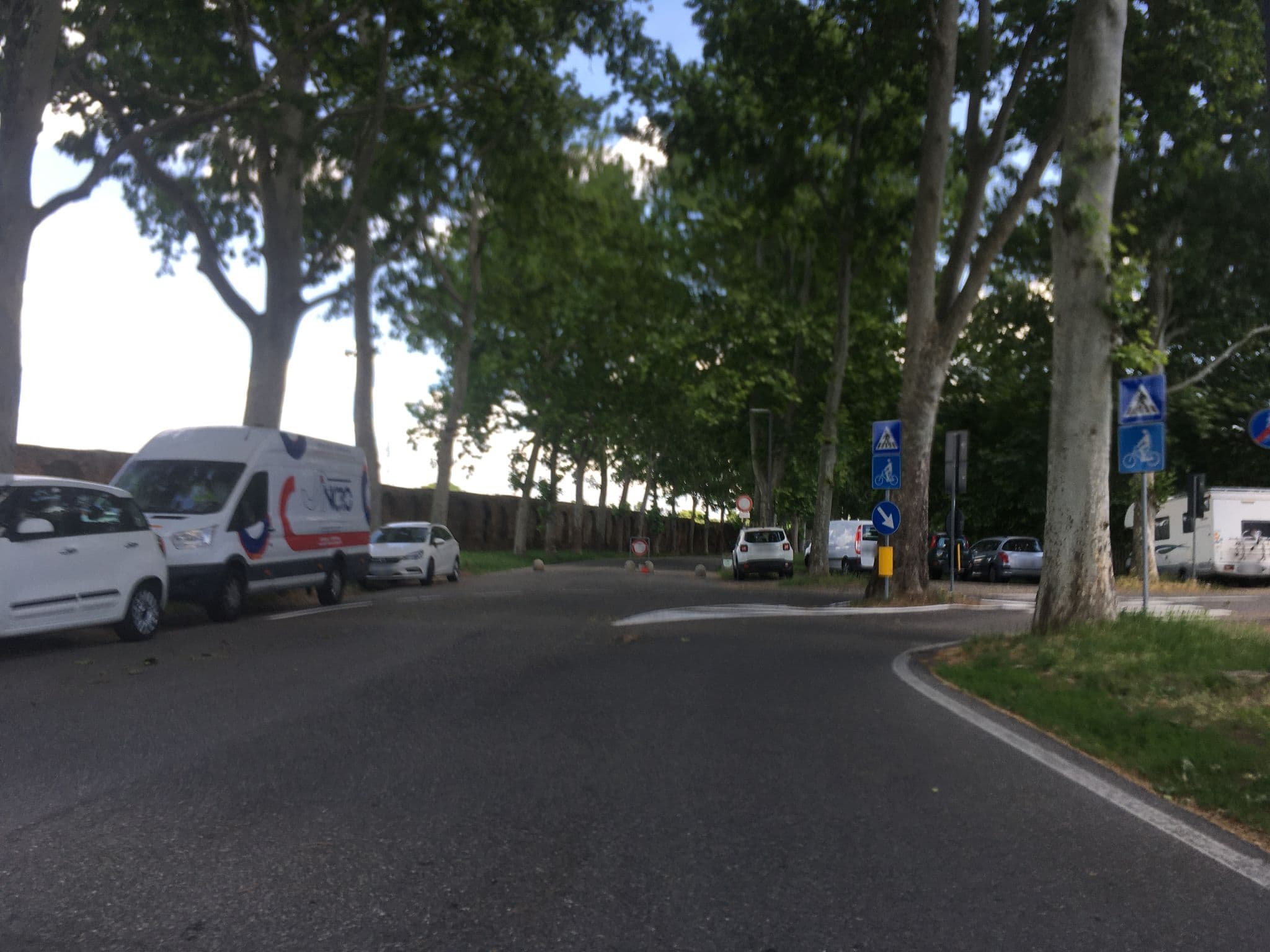 Street view near Residenza Le Mura, Piacenza — © rcaars (CC BY-SA · Mapillary)