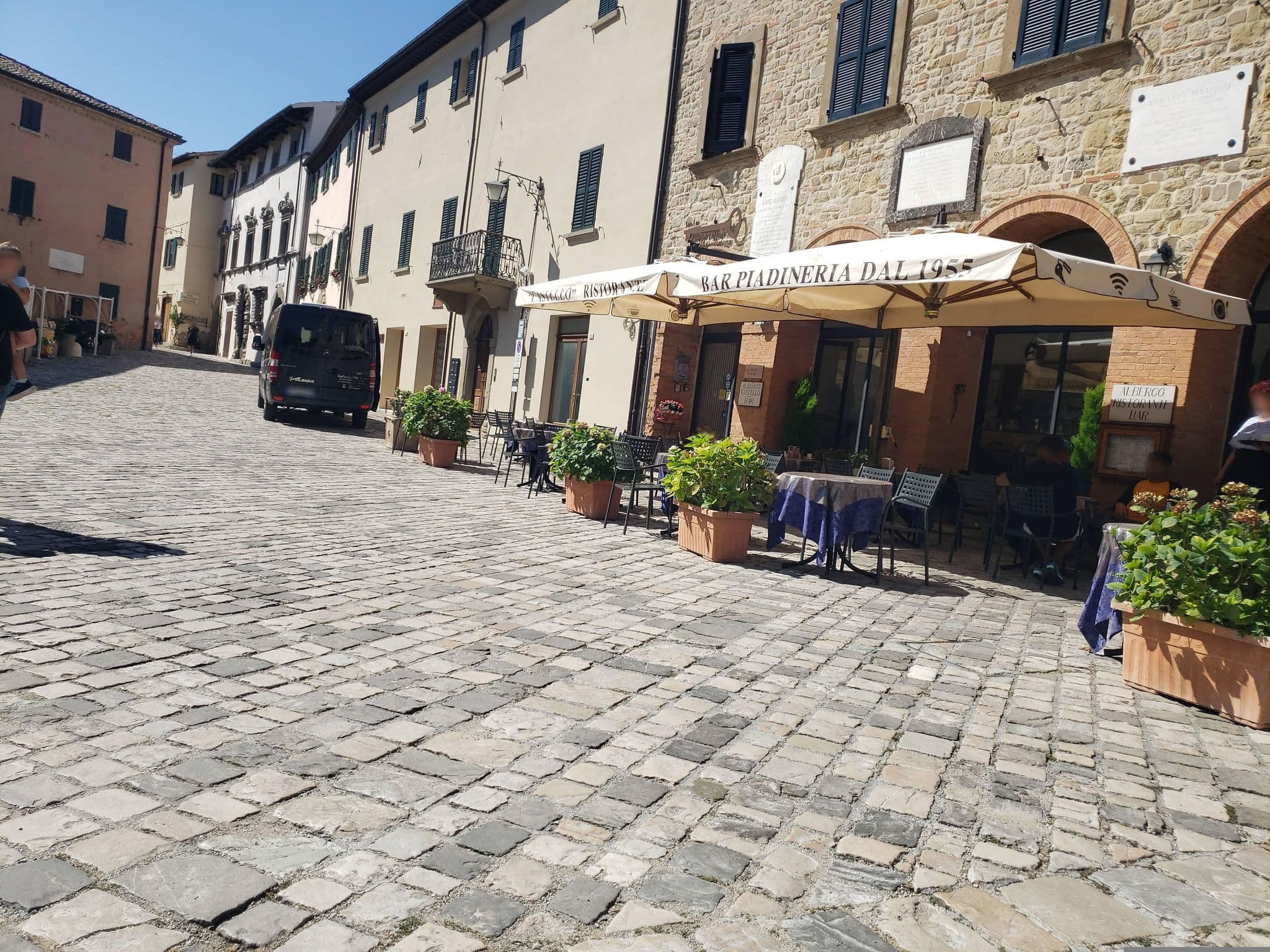 Street view near Albergo Diffuso, Secchiano — © mapfool (CC BY-SA · Mapillary)
