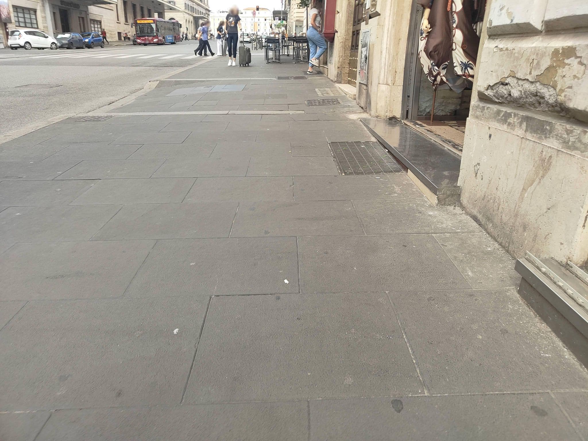 Street view near Ostello di Roma Casa Pessina, Monti