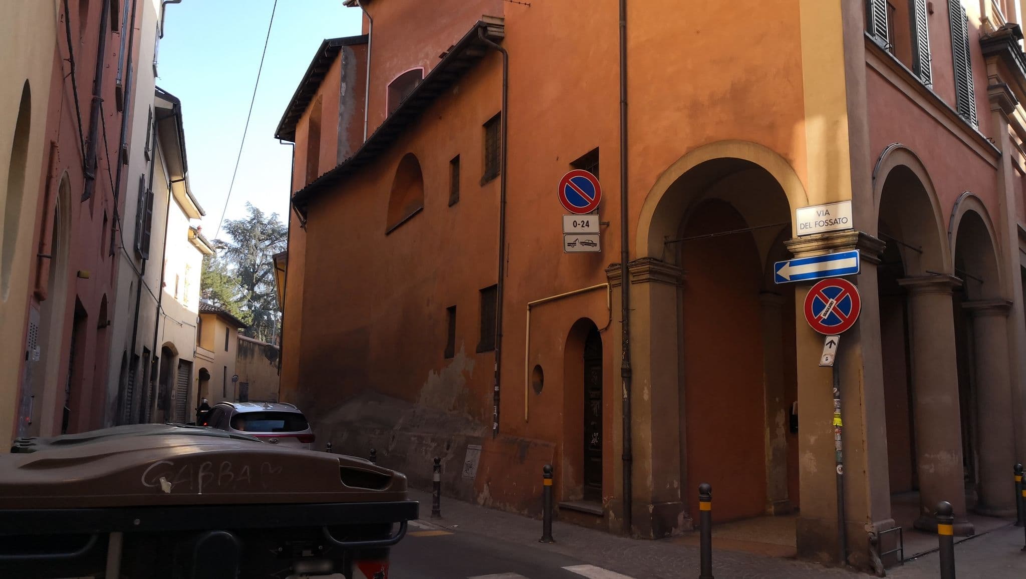 Street view near Hostel Il Nosadillo, Bologna