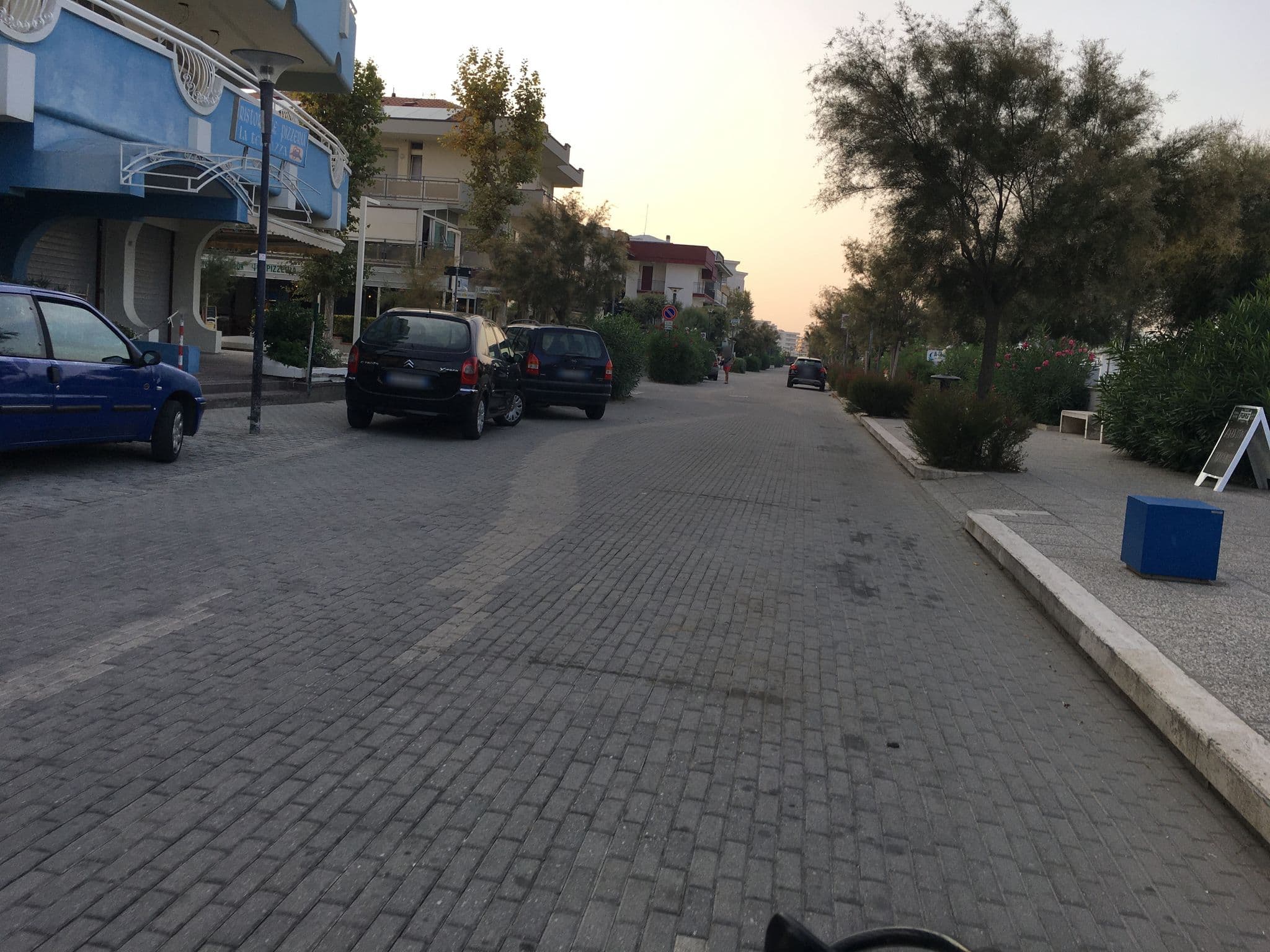 Street view near Le Terraze sul Mare residence, San Mauro a Mare — © erix (CC BY-SA · Mapillary)