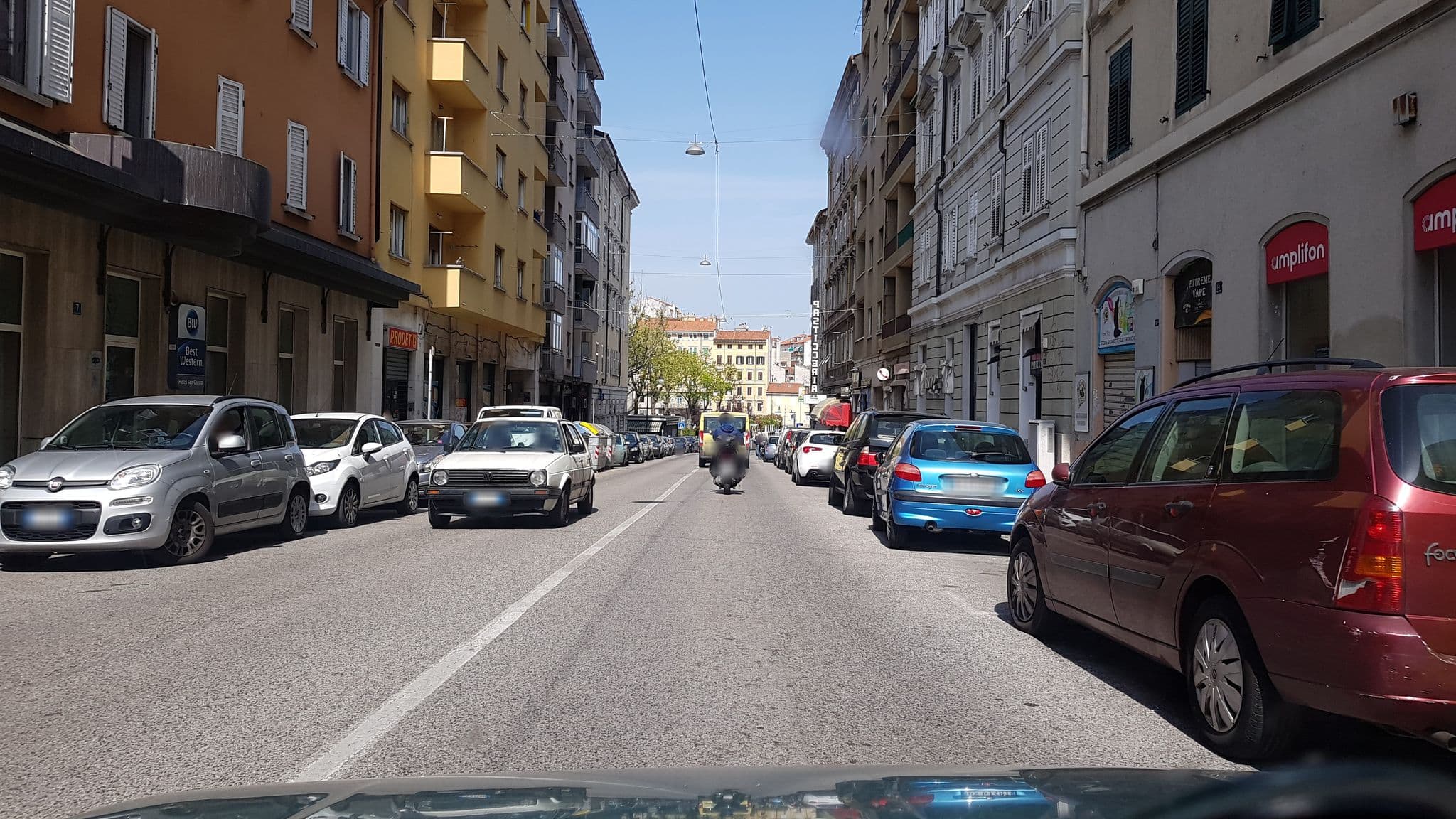 Street view near Best Western Hotel San Giusto, Trieste — © igorzo (CC BY-SA · Mapillary)