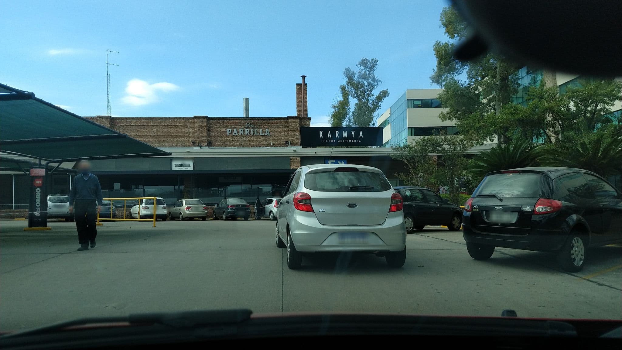 Street view near Orfeo Suites, Córdoba — © flor (CC BY-SA · Mapillary)