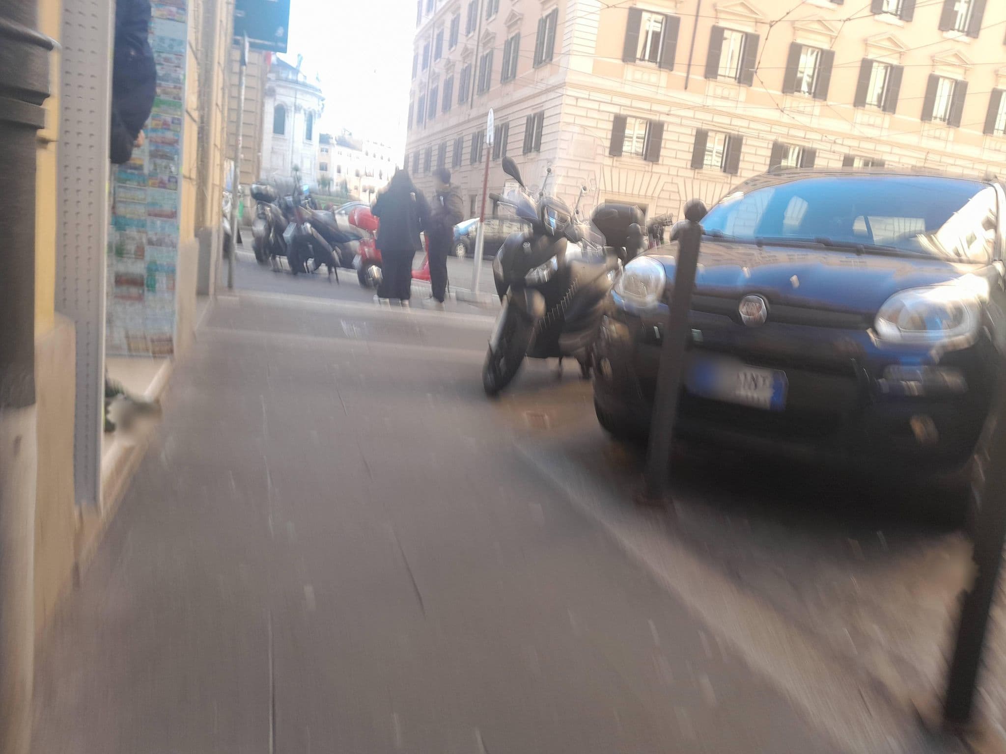 Street view near Hotel Orbis, Monti — © omfg_notpr (CC BY-SA · Mapillary)