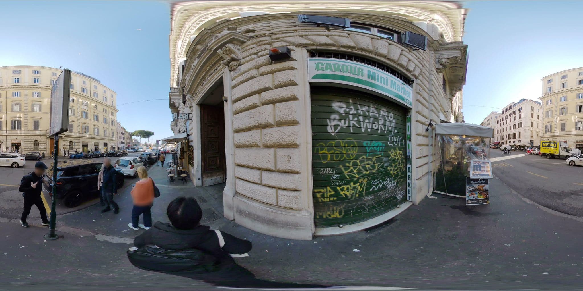 Street view near Hotel Solis Invictus, Pigna — © akiyoshiii213 (CC BY-SA · Mapillary)
