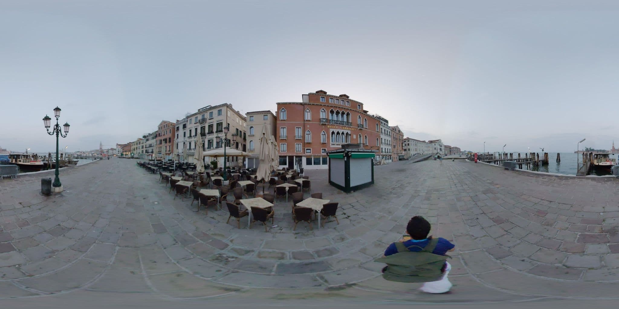 Street view near Hotel Gabrielli, Venice
