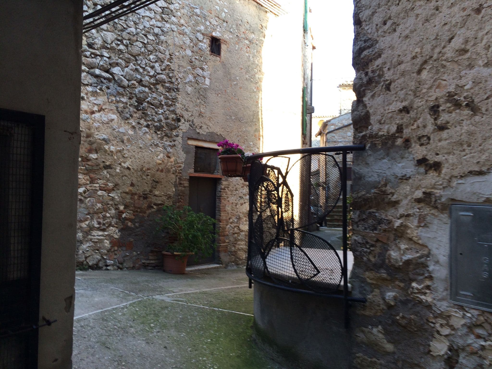 Street view near La Corte di Alice, Guardea — © arcanma (CC BY-SA · Mapillary)