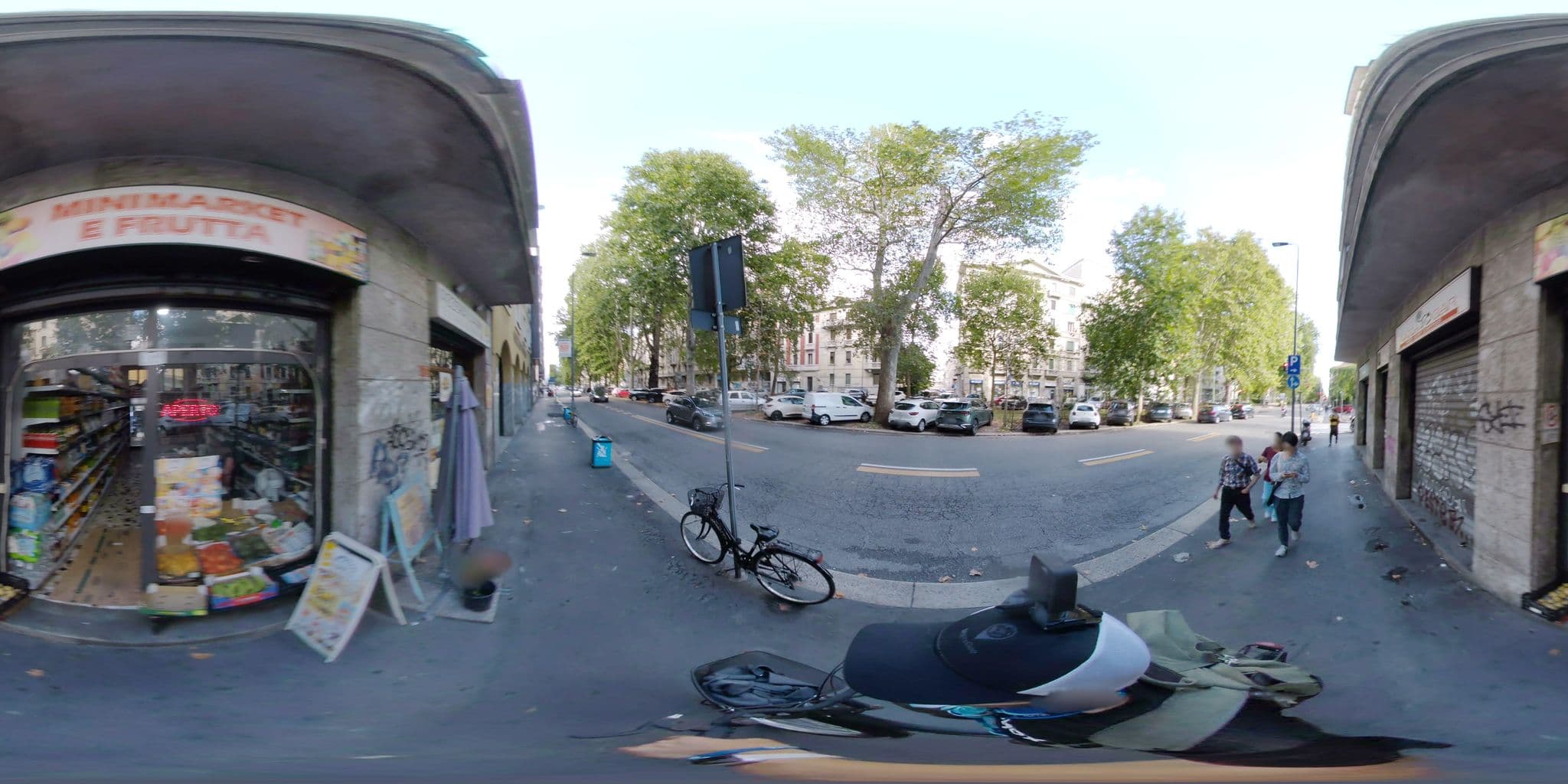 Street view near Hotel Aurelia, Brera