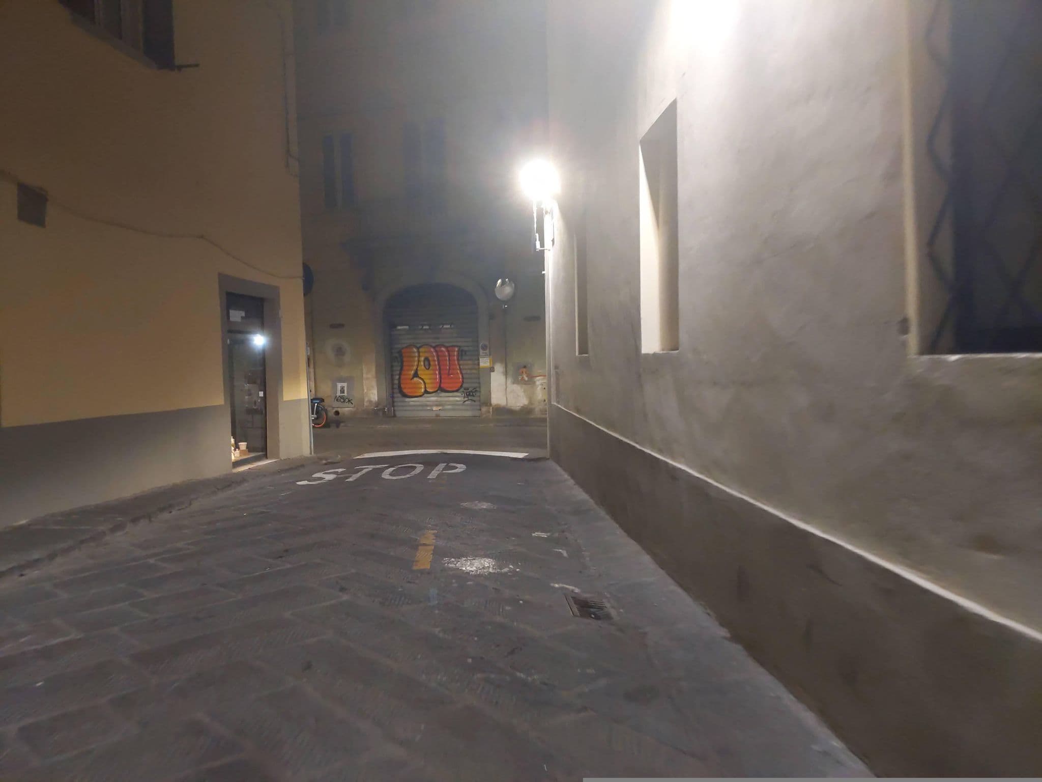Street view near Dante & Beatrice Suites, Florence