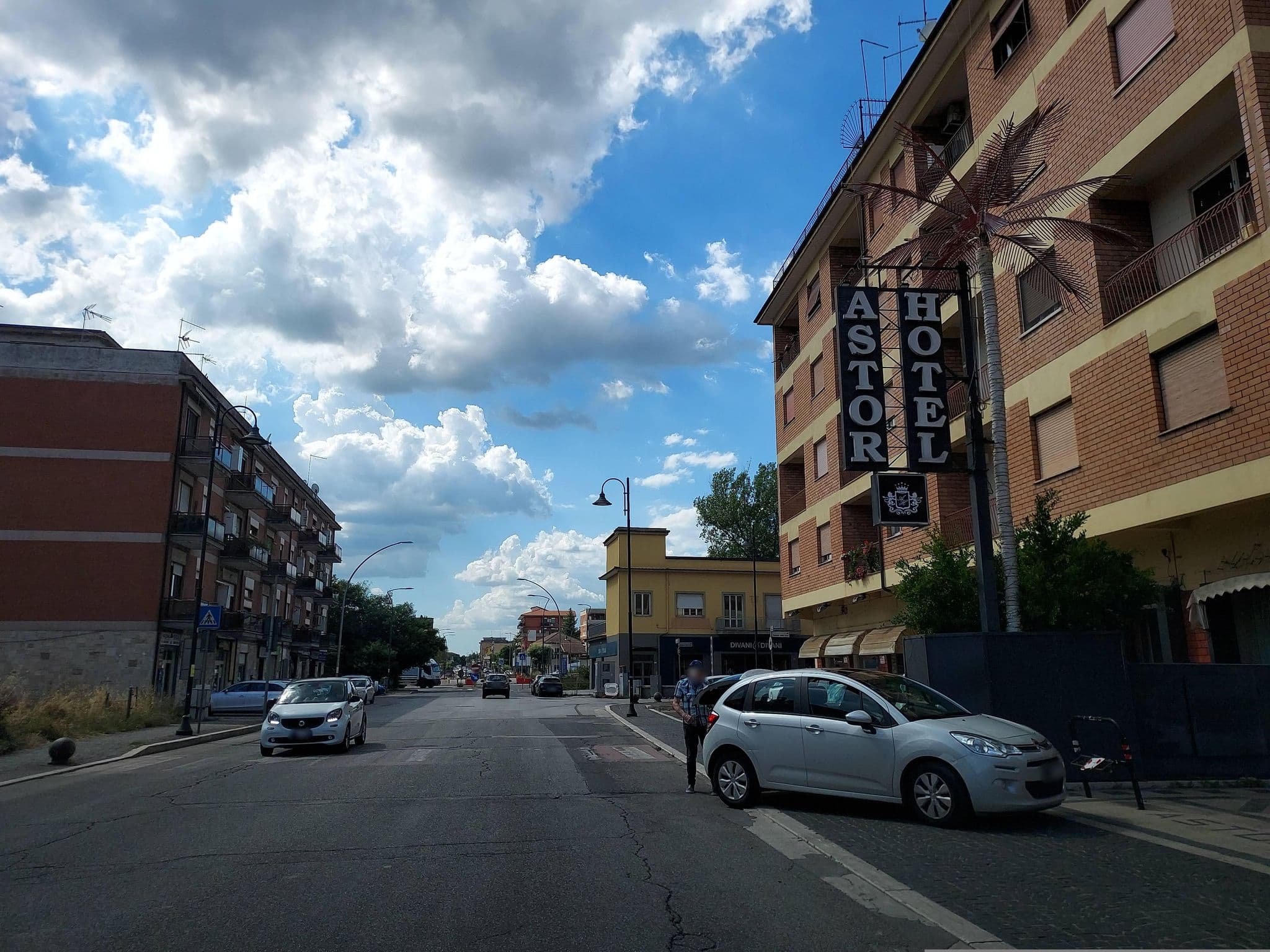 Street view near Astor Hotel, Frosinone — © odiug (CC BY-SA · Mapillary)