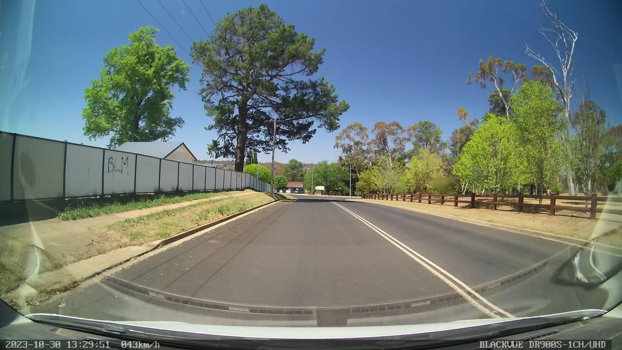 Street view near The Armidale Inn, Armidale — © bob3bob3 (CC BY-SA · Mapillary)