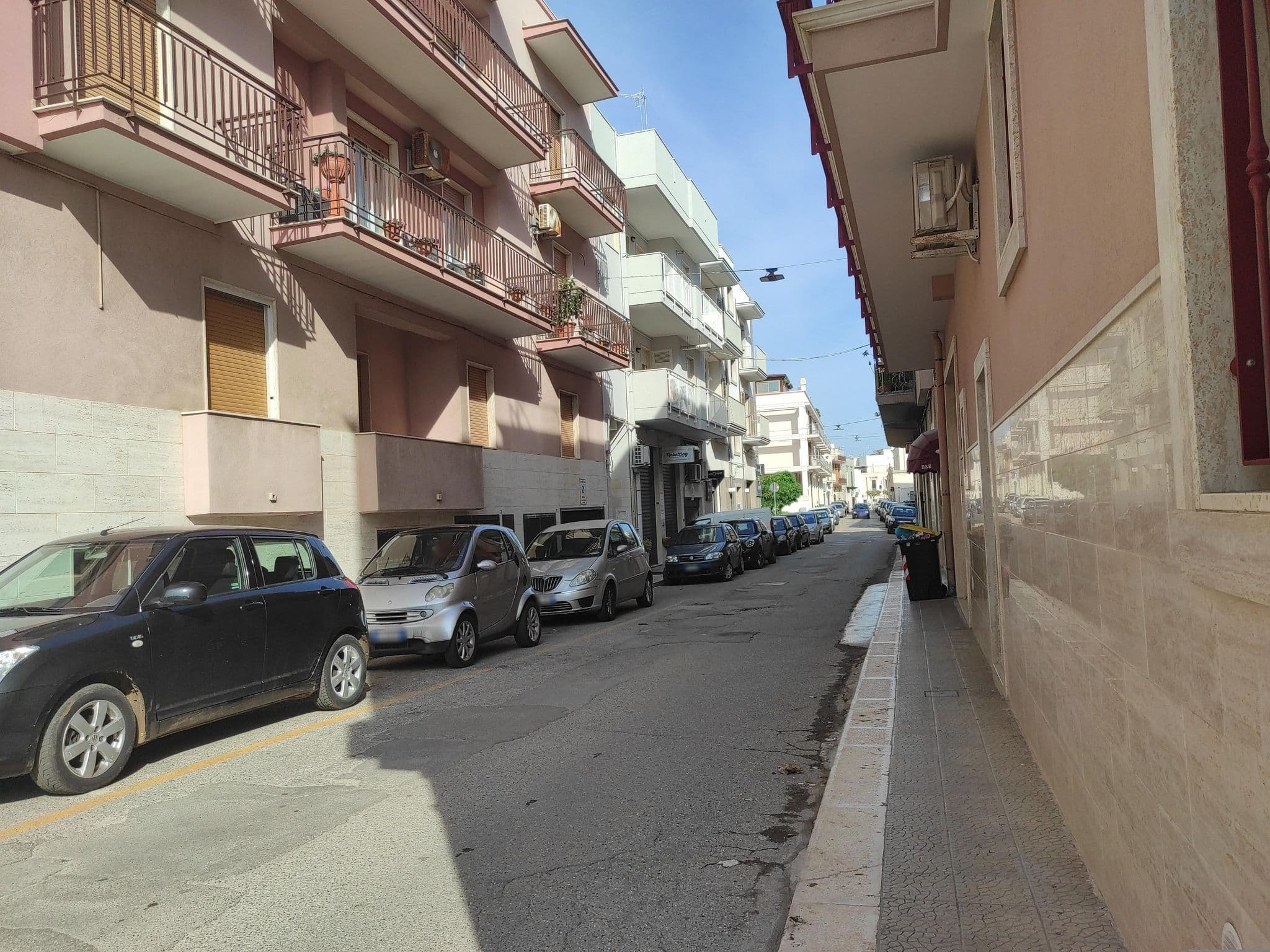 Street view near Dimora Pascali, Polignano a Mare — © jeawrong (CC BY-SA · Mapillary)