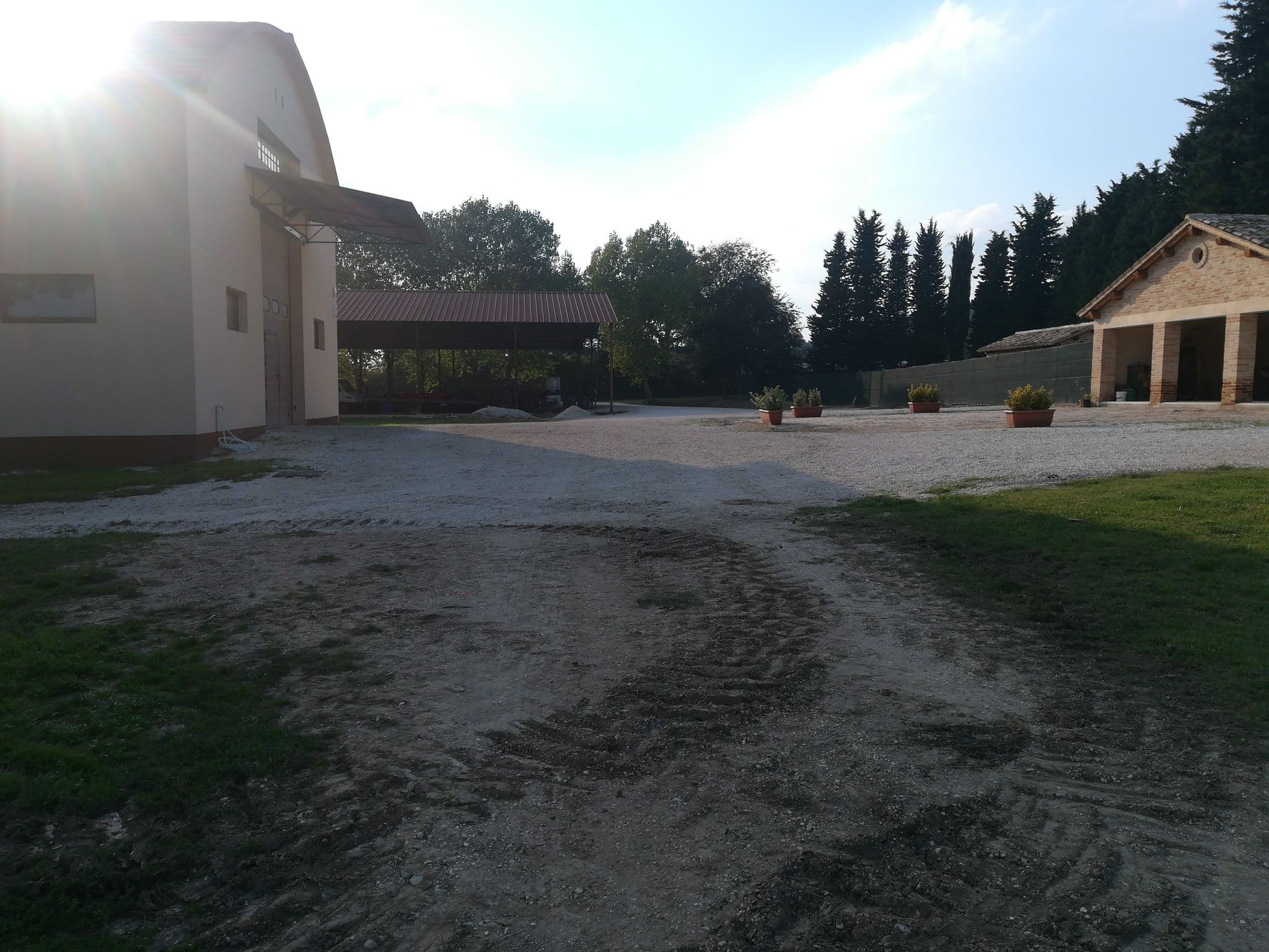 Street view near Agriturismo Pieve San Biagio, Sforzacosta — © jeawrong (CC BY-SA · Mapillary)