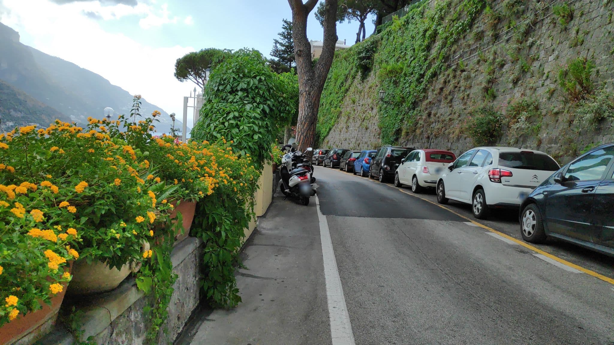 Street view near Pensione Villa Verde B & B, Positano — © marcuscalabresus (CC BY-SA · Mapillary)