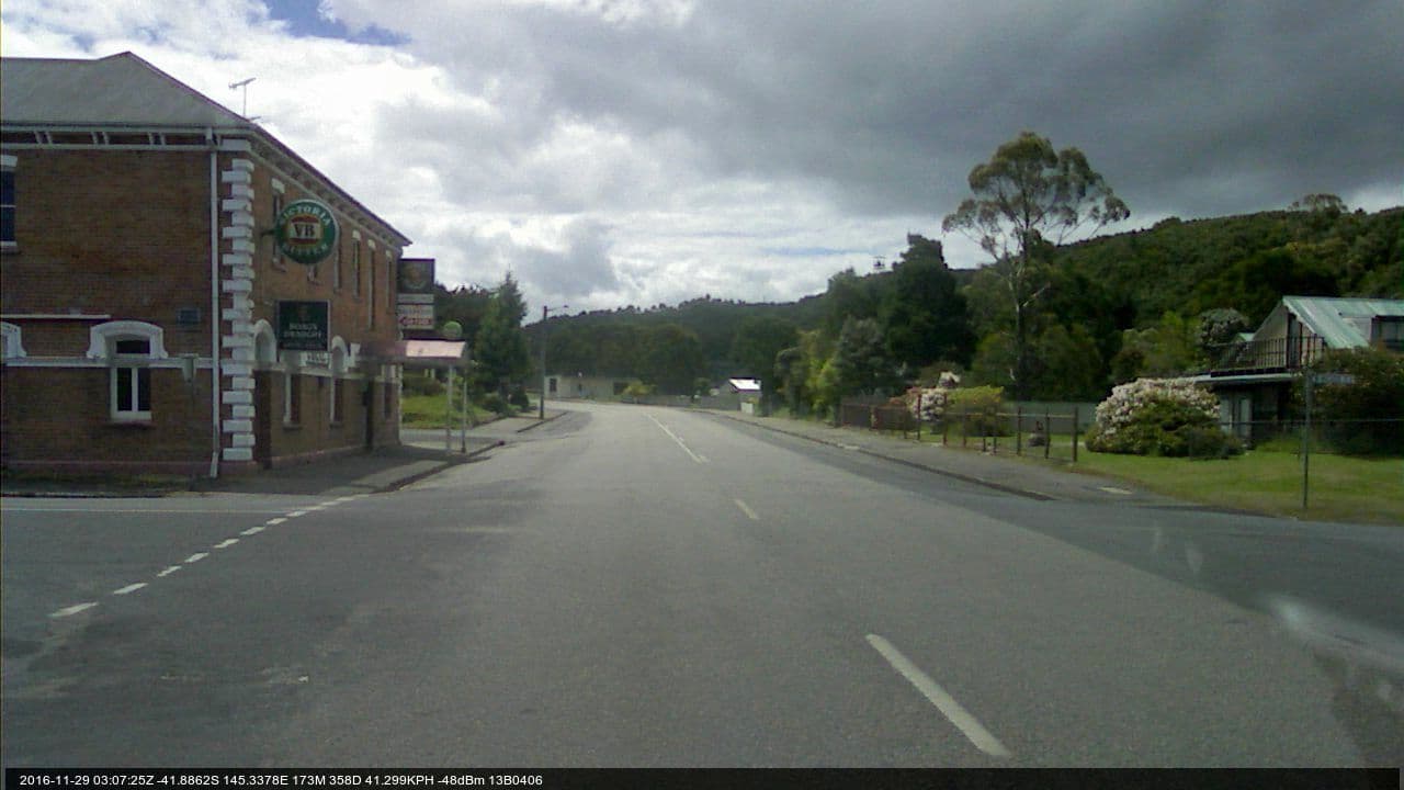 Street view near Hotel Cecil, Romaine — © bob3bob3 (CC BY-SA · Mapillary)