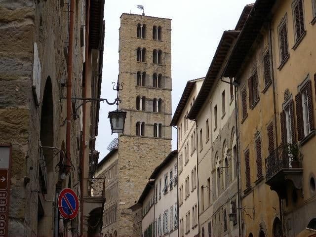 Street view near Graziella Patio Hotel, Arezzo — © nikhilkaushikop12345 (CC BY-SA · Mapillary)
