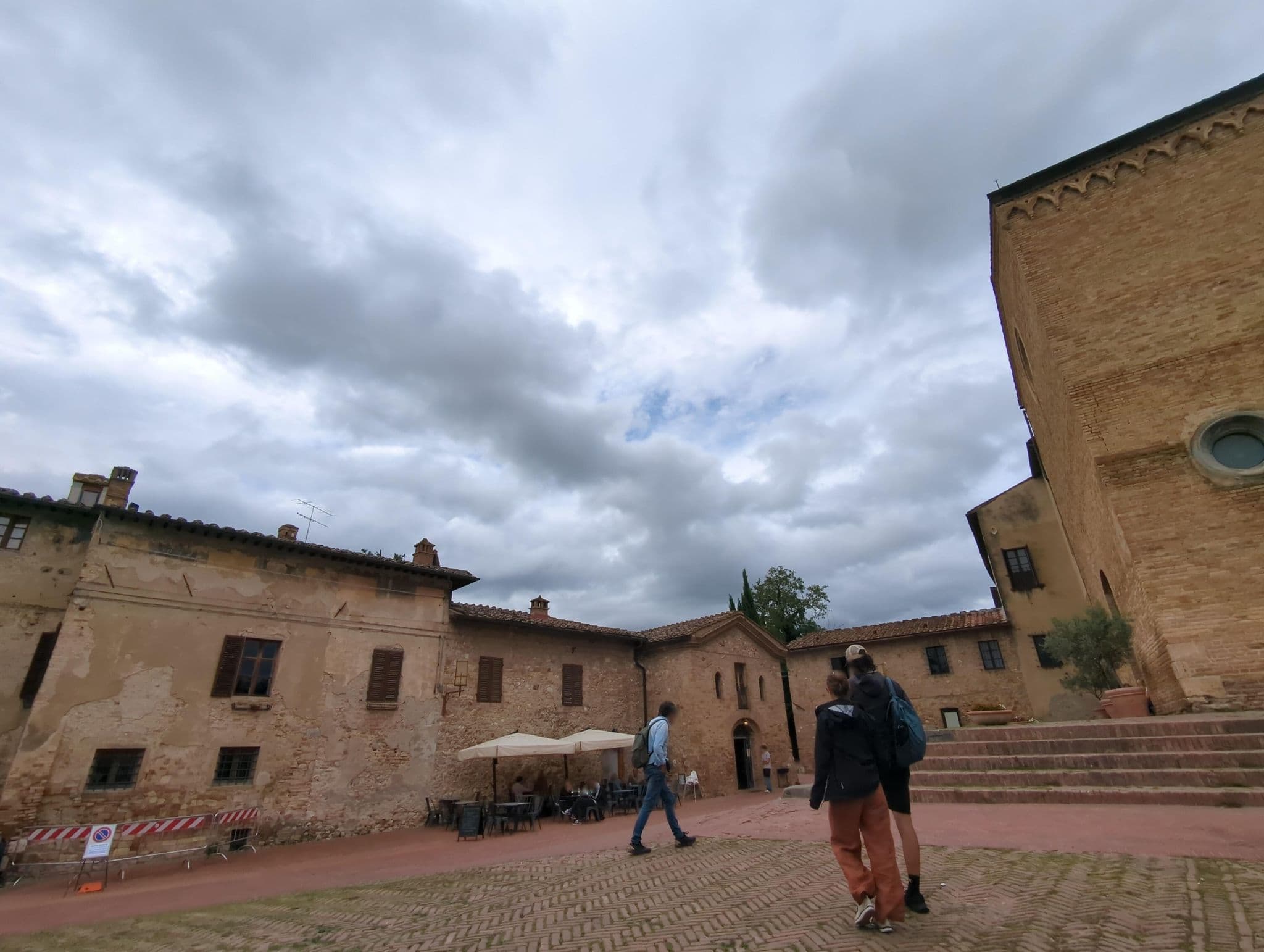 Street view near Convento di Sant’Agostino, San Gimignano — © ente (CC BY-SA · Mapillary)