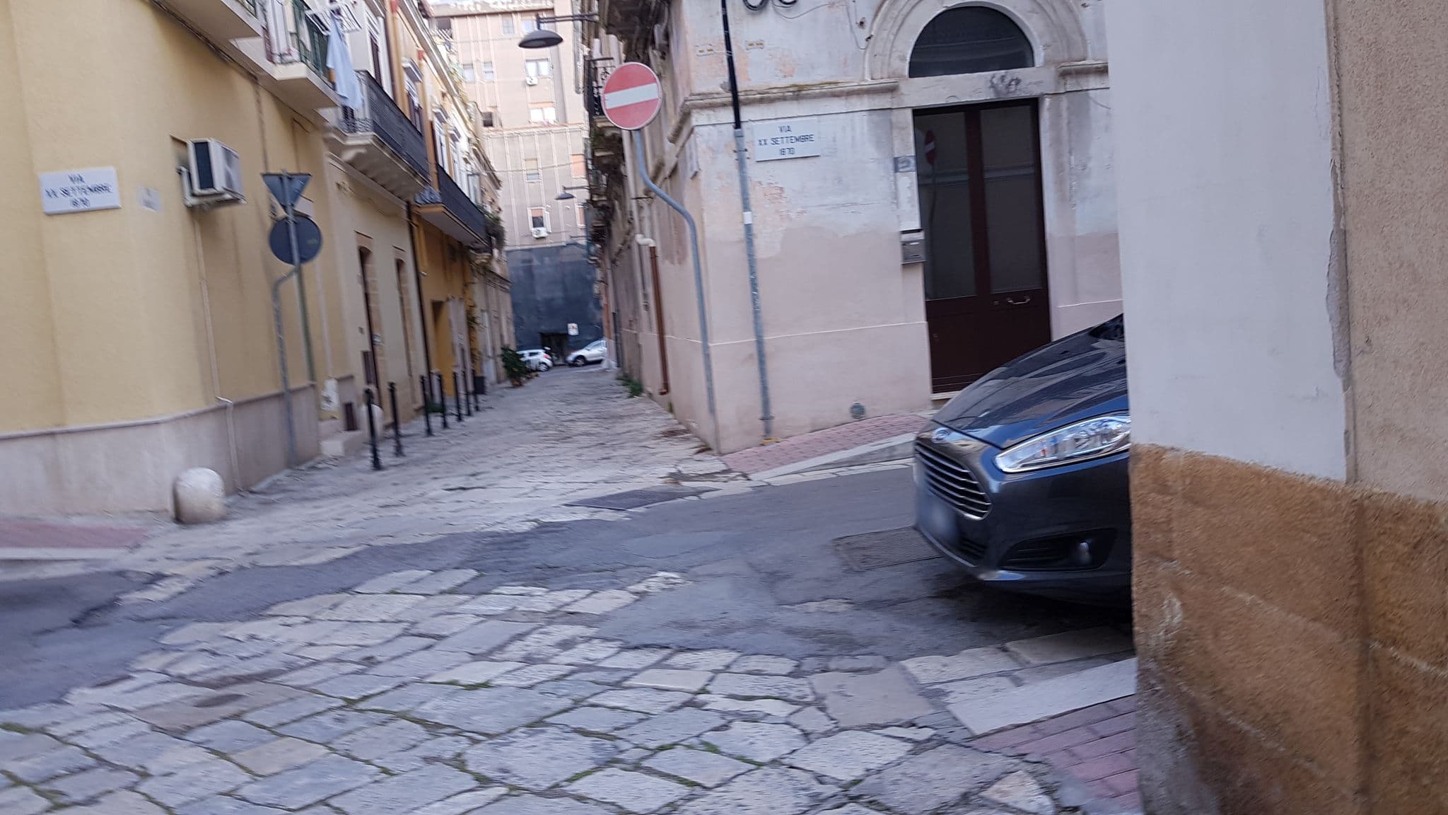 Street view near 2009 B&B, Brindisi — © ale_zena_it (CC BY-SA · Mapillary)
