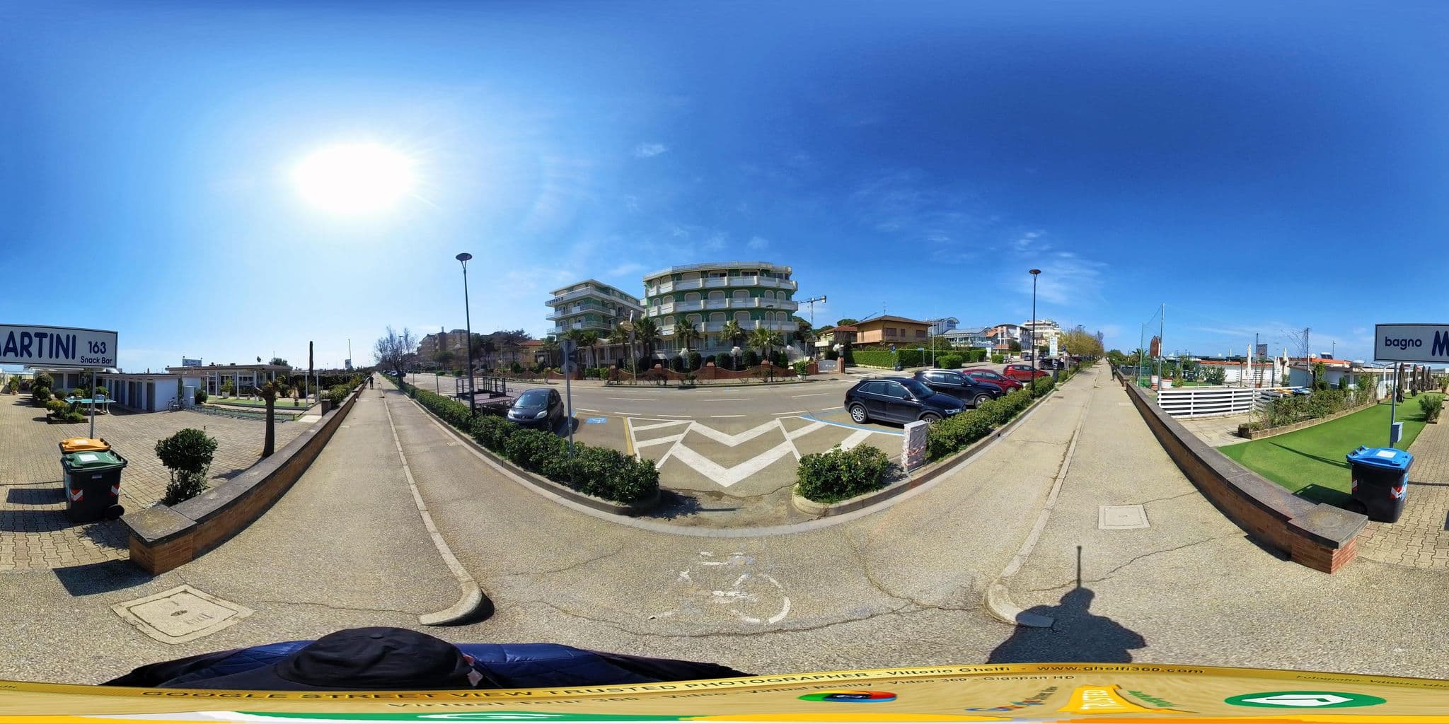 Street view near Hotel Gambrinus, Pinarella — © Ghelfi360 (CC BY-SA · Mapillary)