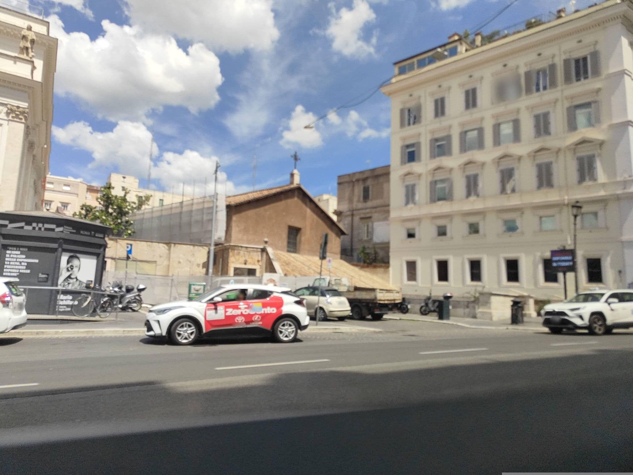 Street view near Hotel Boutique Nazionale, Pigna — © omfg_notpr (CC BY-SA · Mapillary)