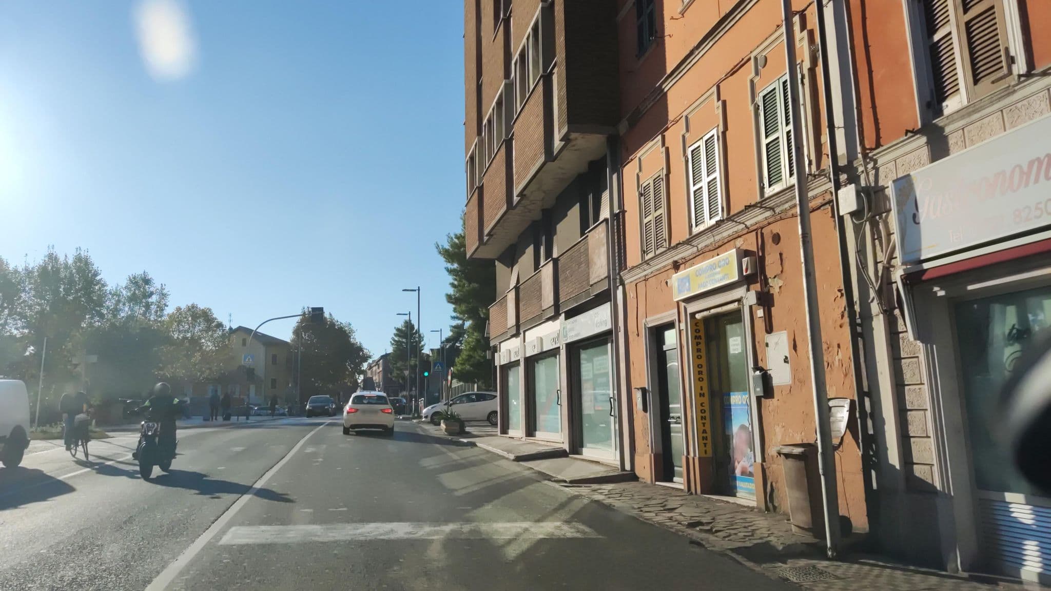 Street view near Hotel De La Ville, Fano — © marcuscalabresus (CC BY-SA · Mapillary)
