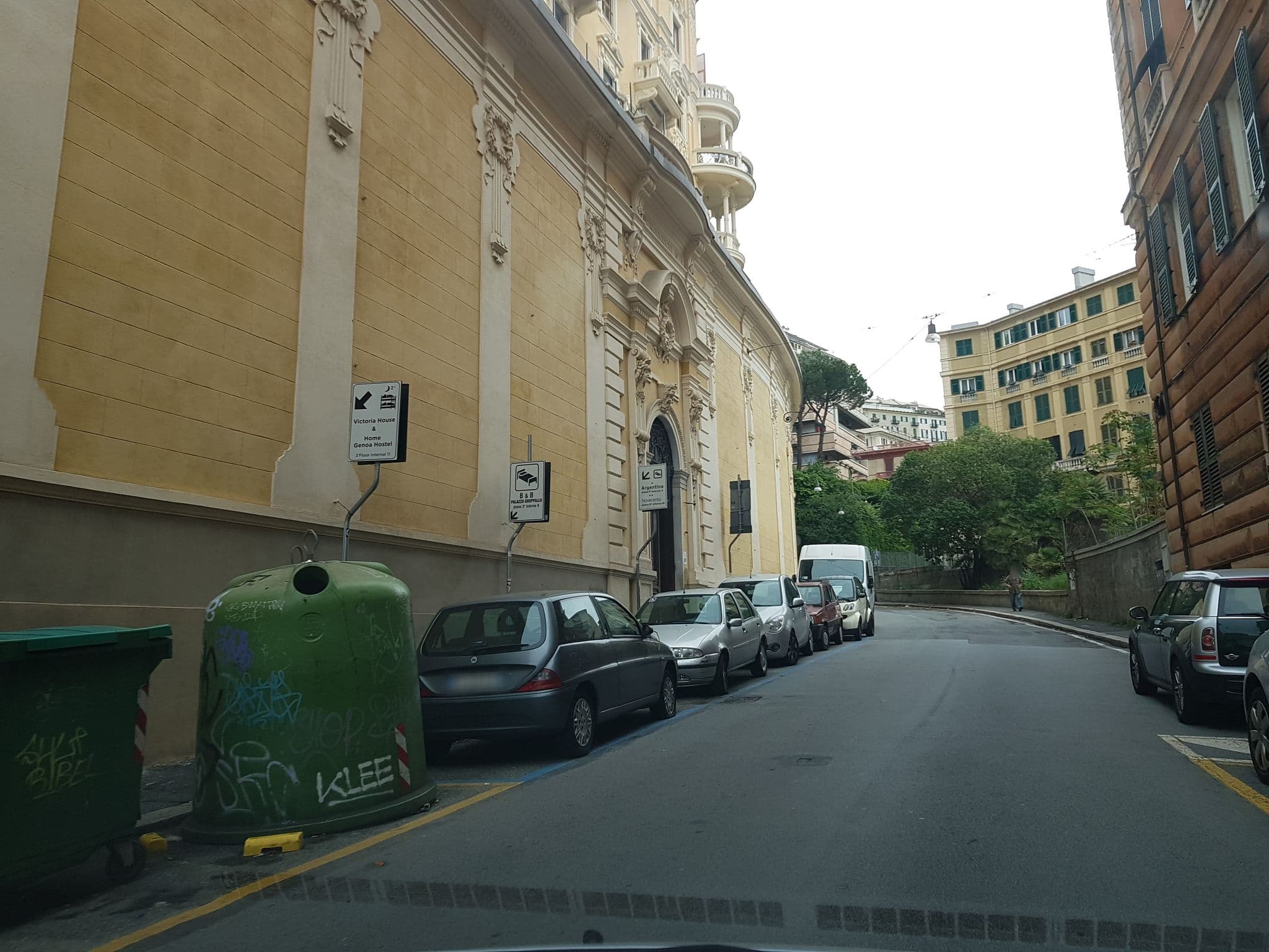 Street view near Victoria House, Genoa — © ale_zena_it (CC BY-SA · Mapillary)