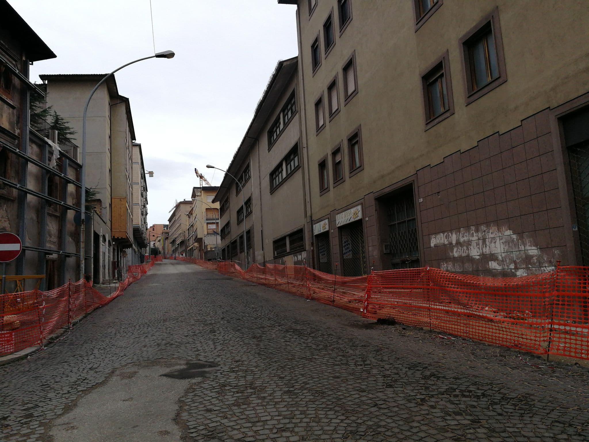 Street view near Il Nido, L'Aquila — © saraveg (CC BY-SA · Mapillary)