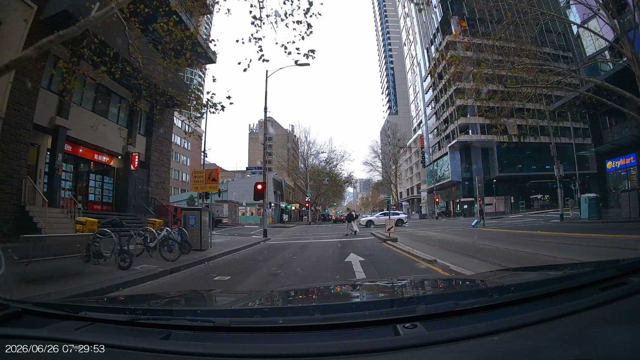 Street view near Mercure Hotel, Melbourne — © aHS (CC BY-SA · Mapillary)
