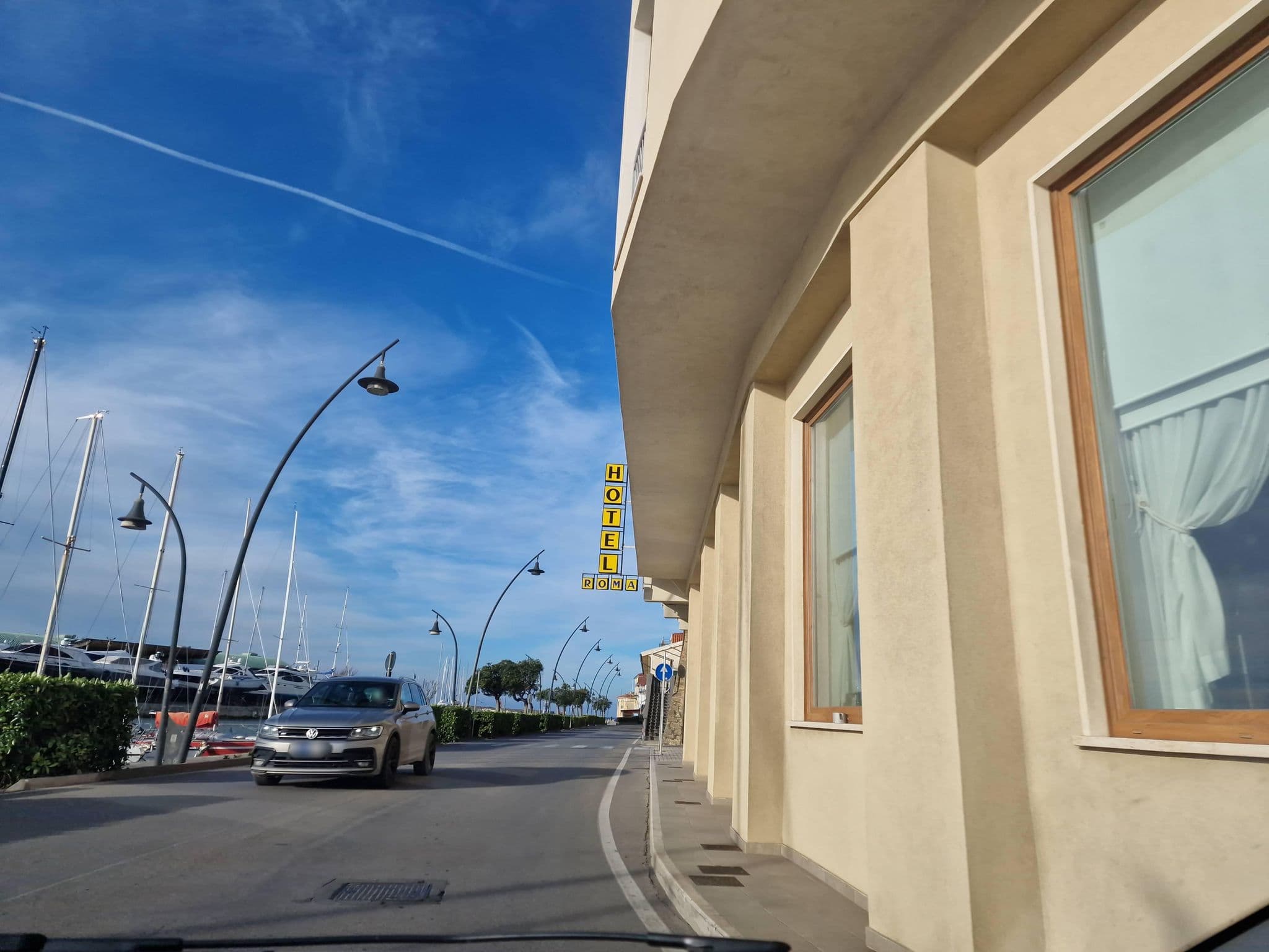 Street view near Haqua boutique hotel, Castiglione della Pescaia — © giacomo123 (CC BY-SA · Mapillary)