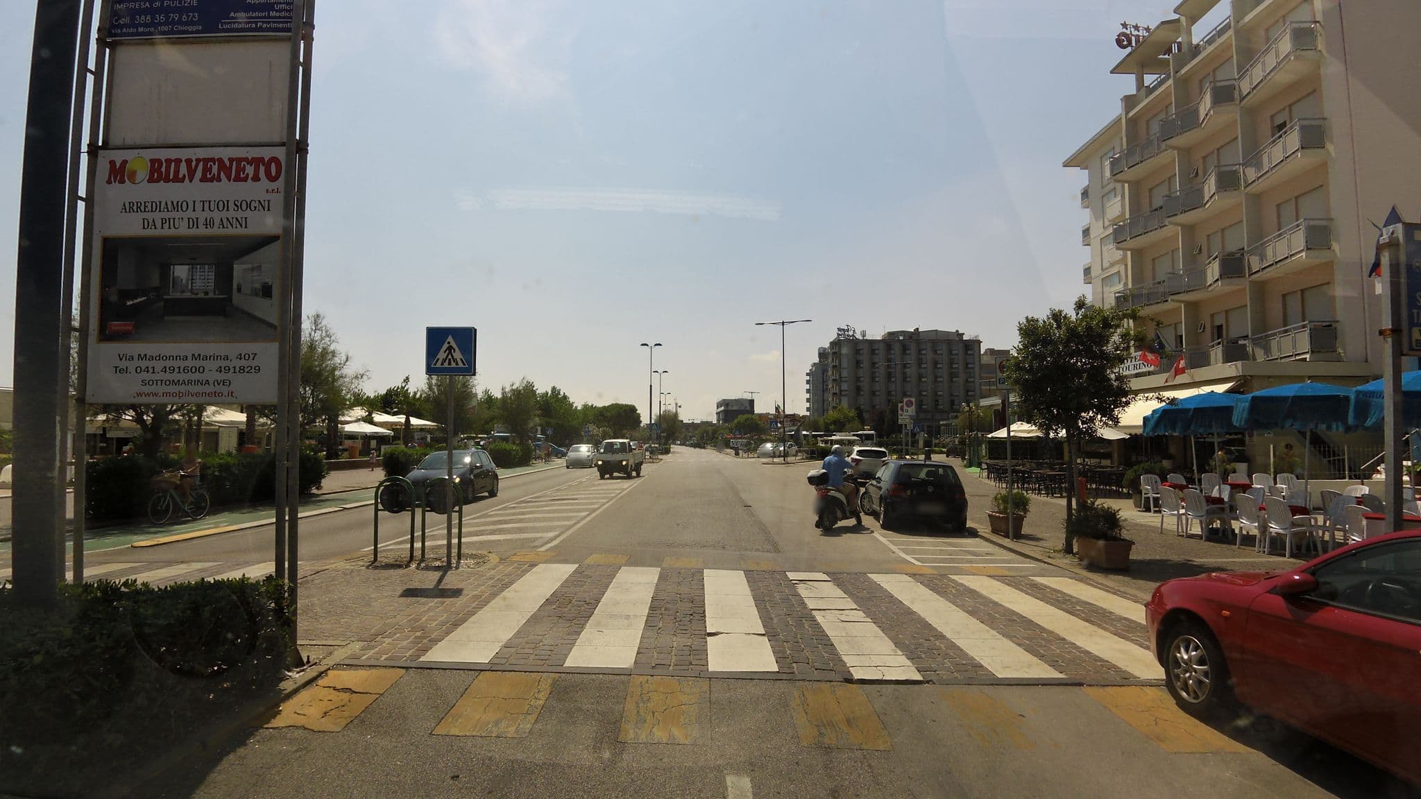 Street view near Hotel Ariston, Chioggia — © czmrtn (CC BY-SA · Mapillary)