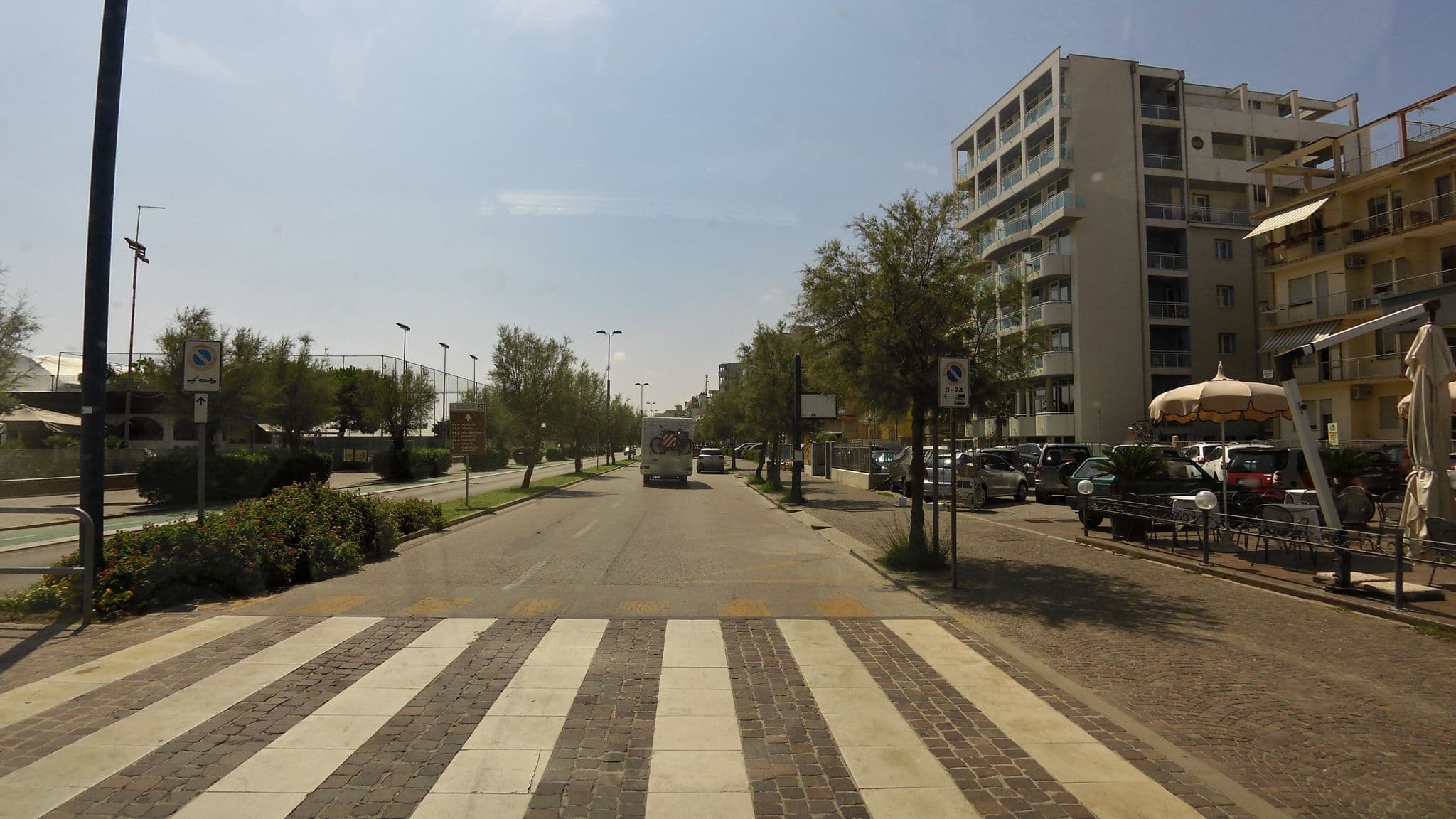 Street view near Hotel Metropol, Chioggia — © czmrtn (CC BY-SA · Mapillary)