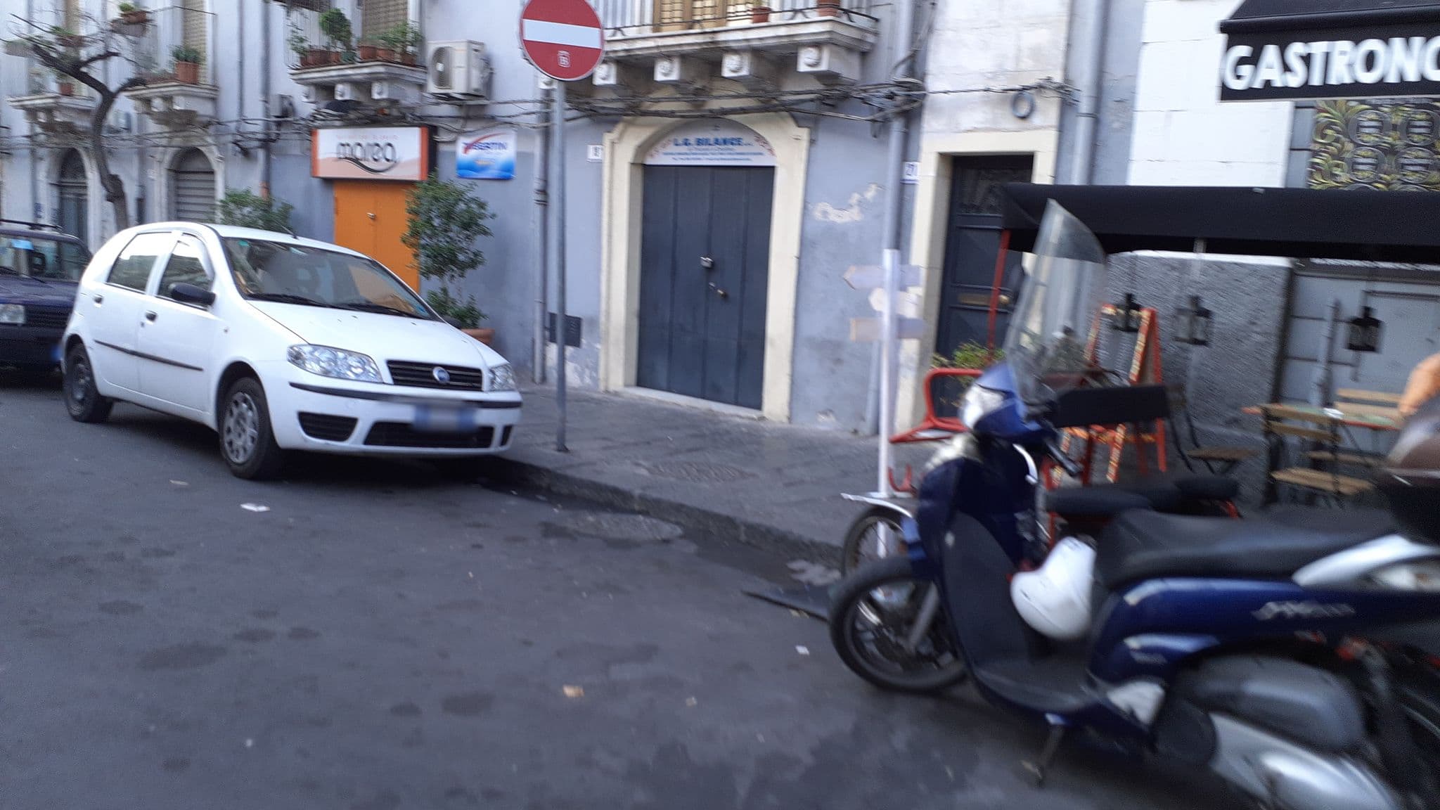 Street view near Bed & Breakfast and Design, Catania