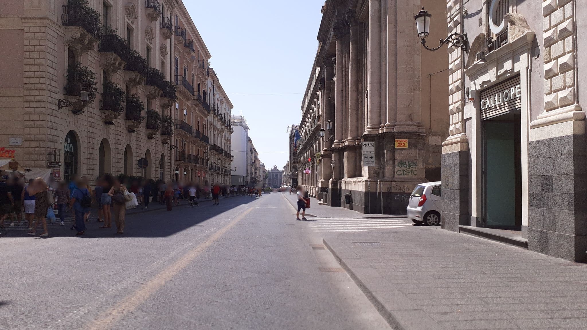 Street view near Gattopardo House, Catania