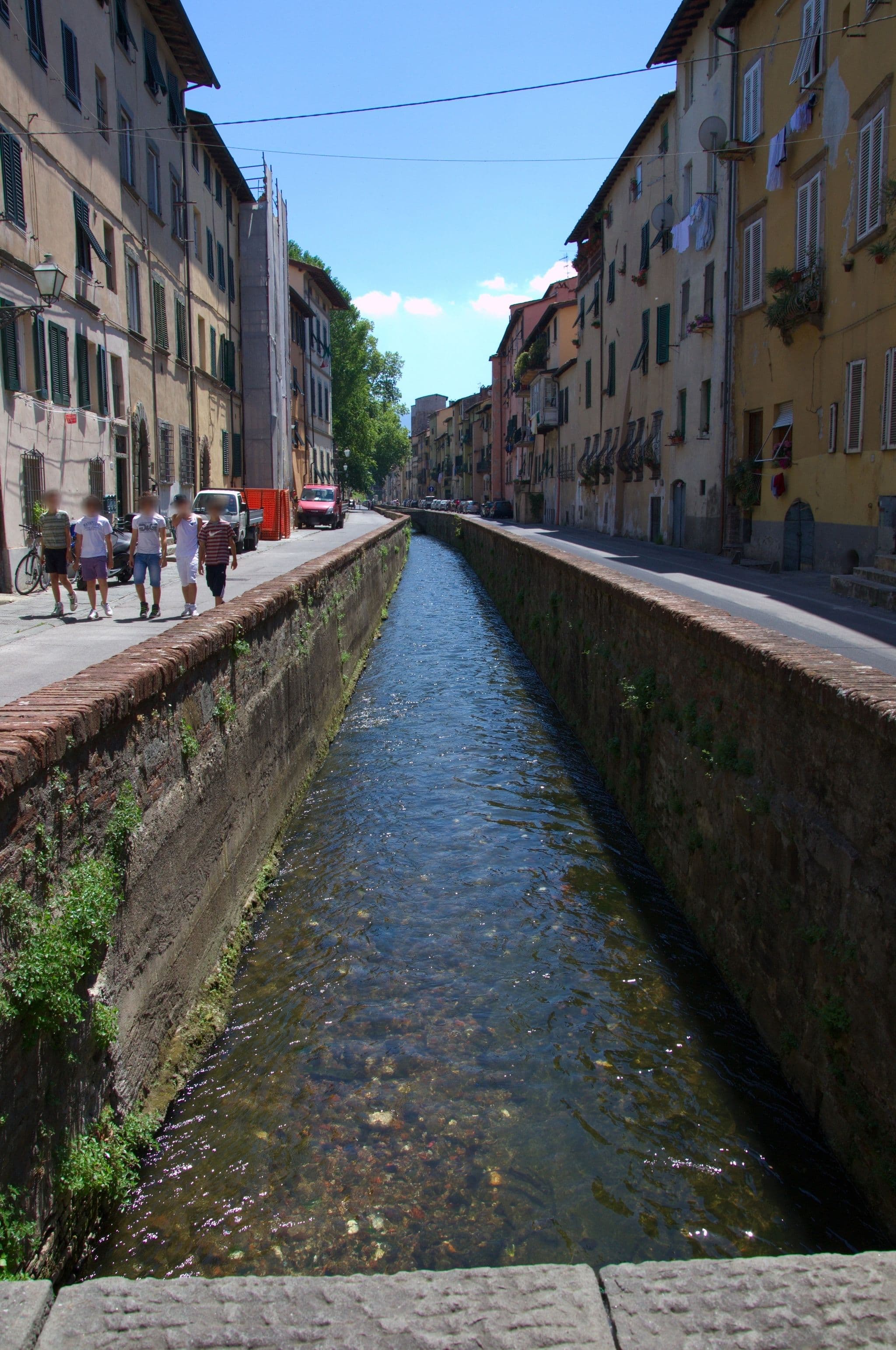 Street view near Hotel Ilaria, Lucca — © danysk (CC BY-SA · Mapillary)
