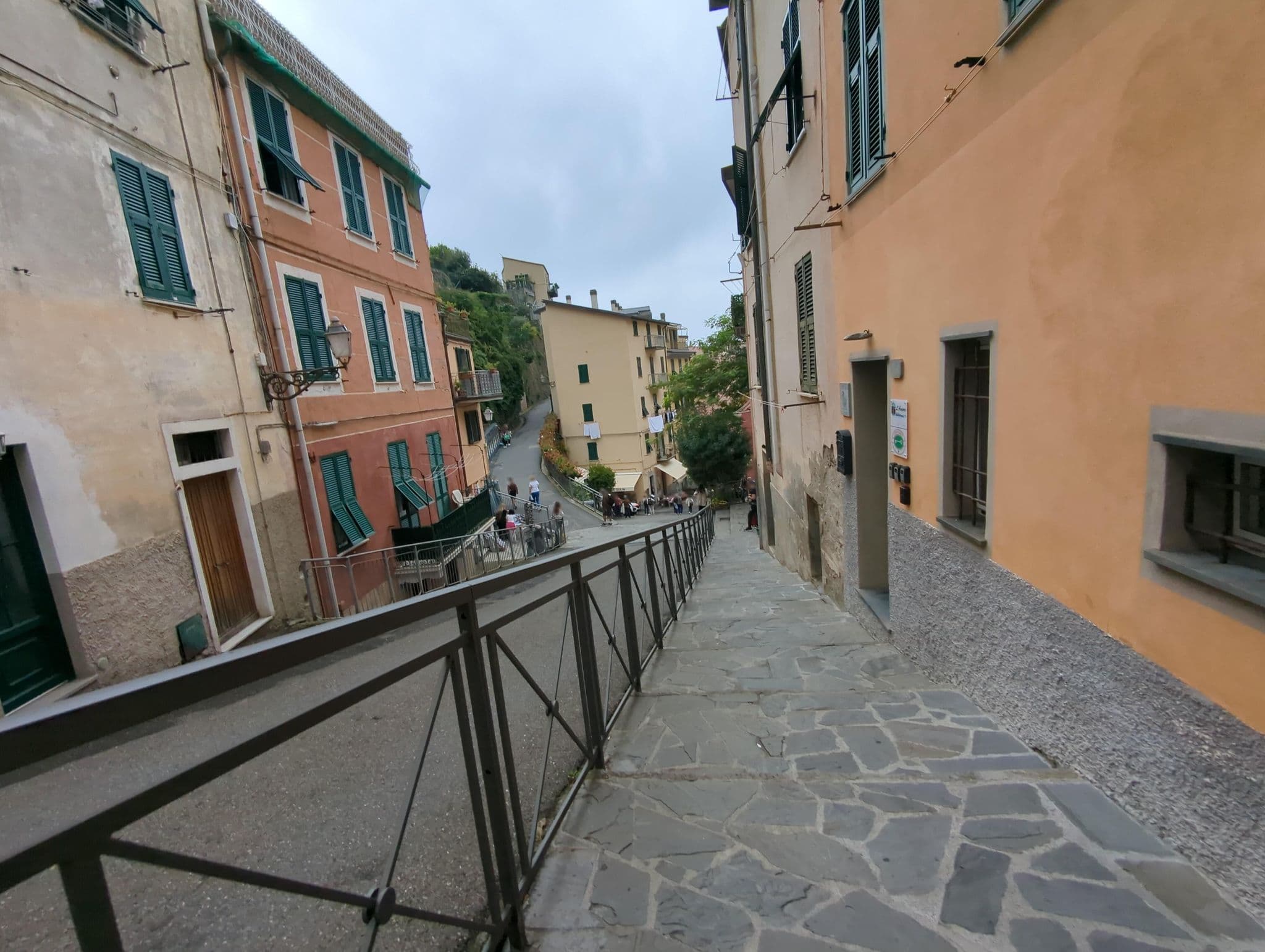 Street view near Cà dei Duxi, Riomaggiore — © ente (CC BY-SA · Mapillary)