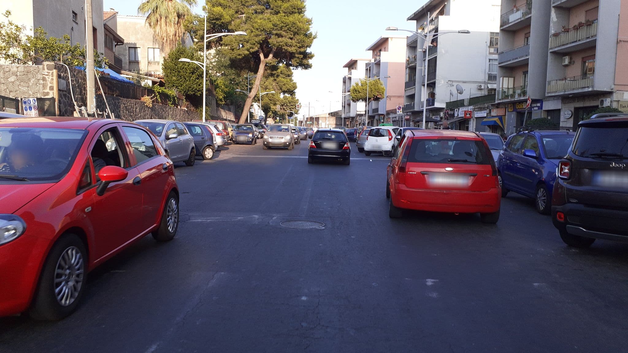 Street view near Independence House, Catania