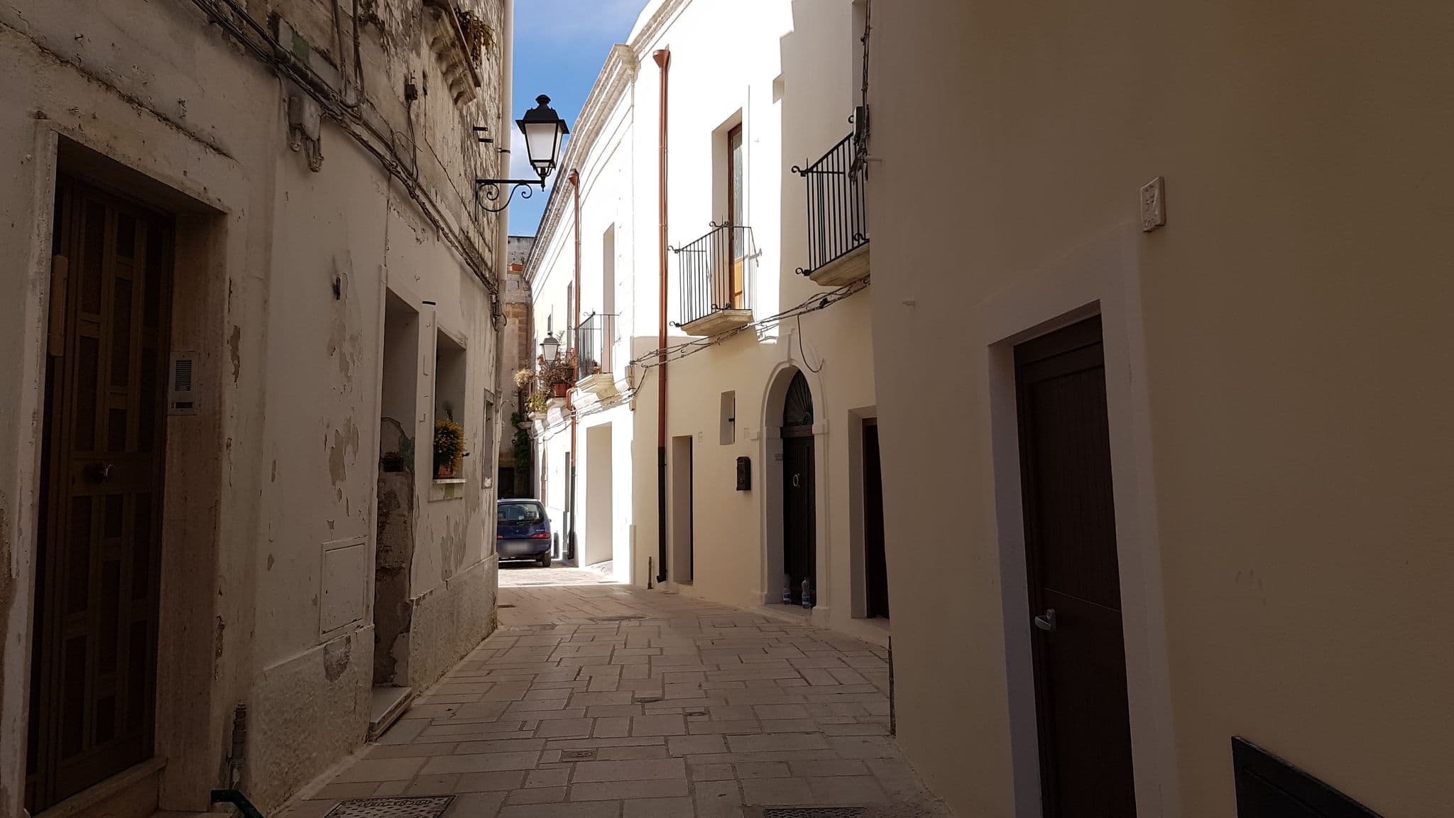 Street view near B&B Sacratum, Mesagne — © ale_zena_it (CC BY-SA · Mapillary)