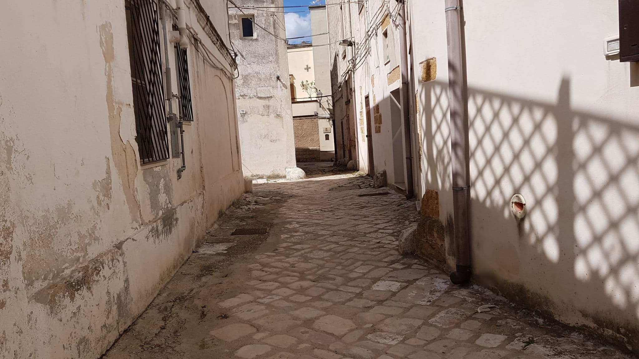 Street view near Petra rossa, Mesagne — © ale_zena_it (CC BY-SA · Mapillary)