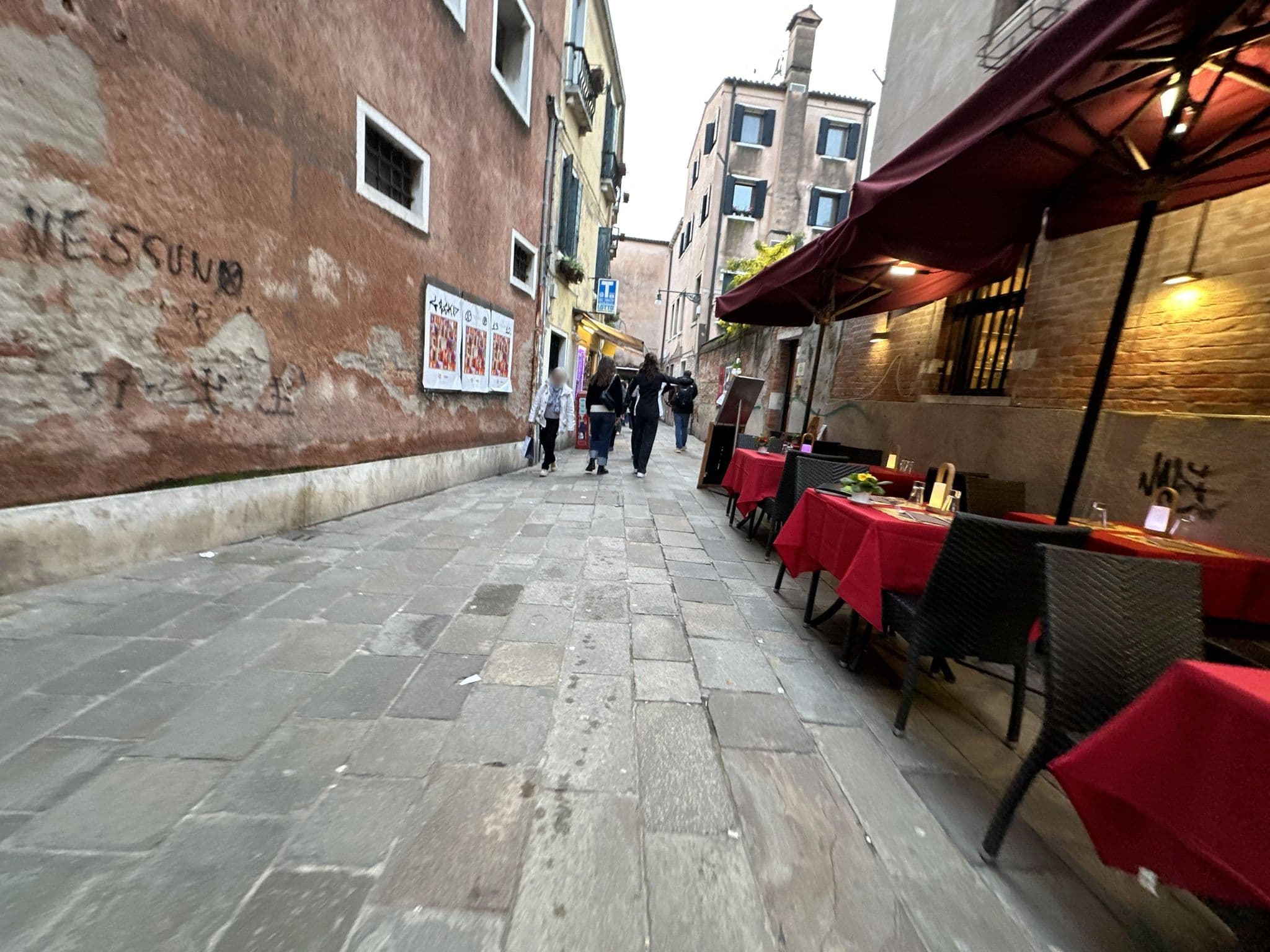 Street view near Ai Tolentini, Venice — © quickness805 (CC BY-SA · Mapillary)