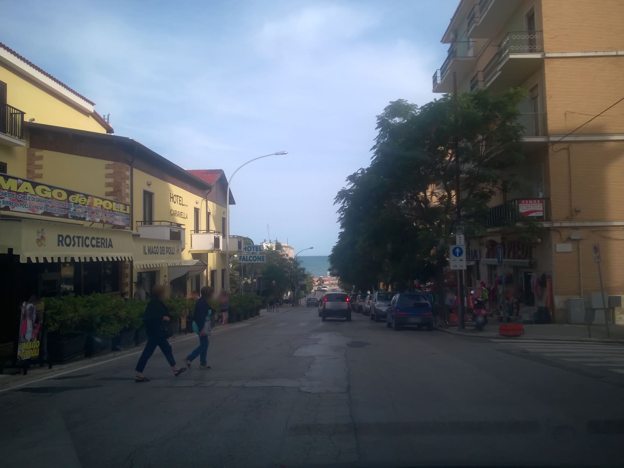 Street view near Hotel La Caravella, Vieste — © dcavedon (CC BY-SA · Mapillary)