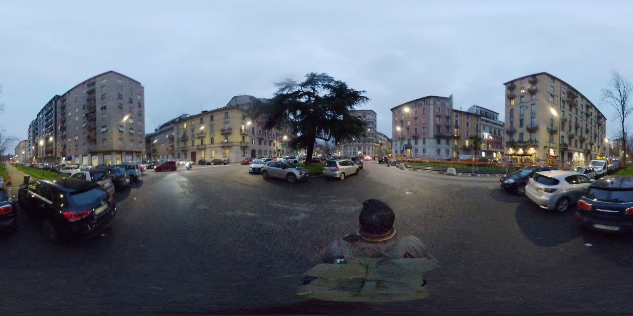 Street view near Royal, Milan — © mapconcierge (CC BY-SA · Mapillary)
