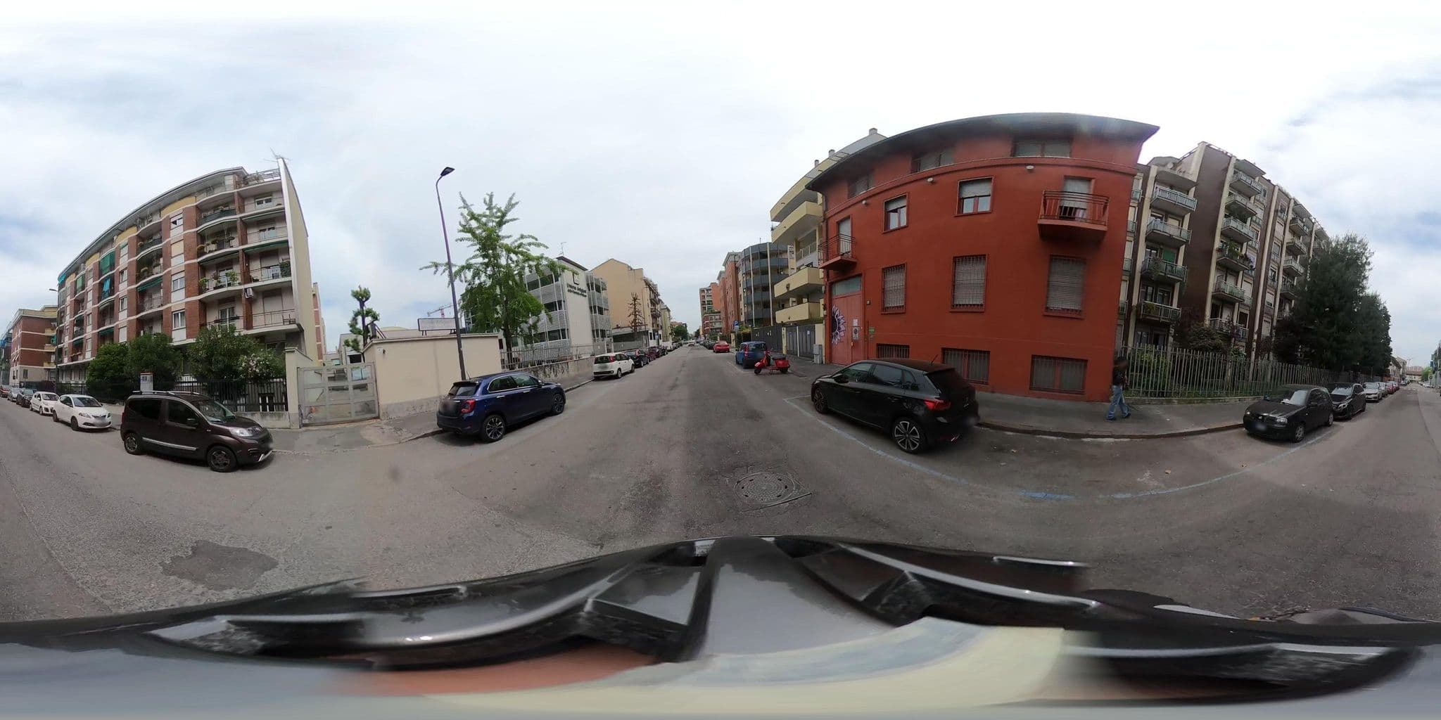 Street view near Il Girasole, Sesto San Giovanni — © jacopofar (CC BY-SA · Mapillary)