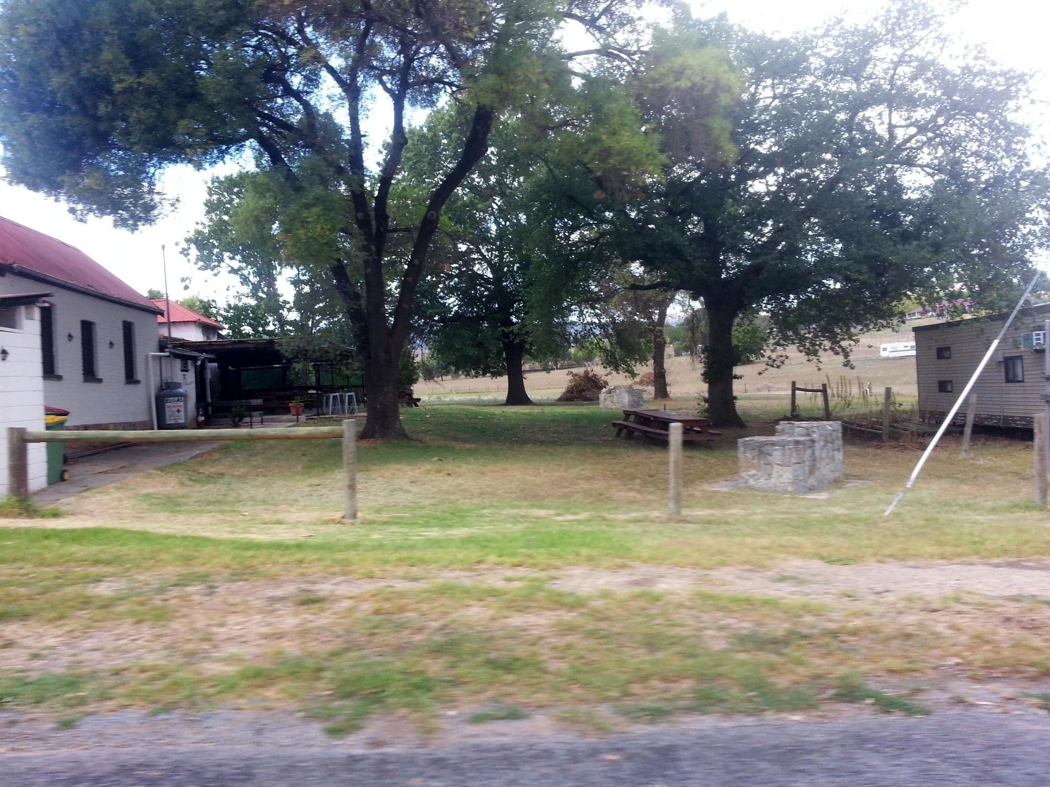 Street view near Tintaldra Hotel, Corryong — © bob3bob3 (CC BY-SA · Mapillary)
