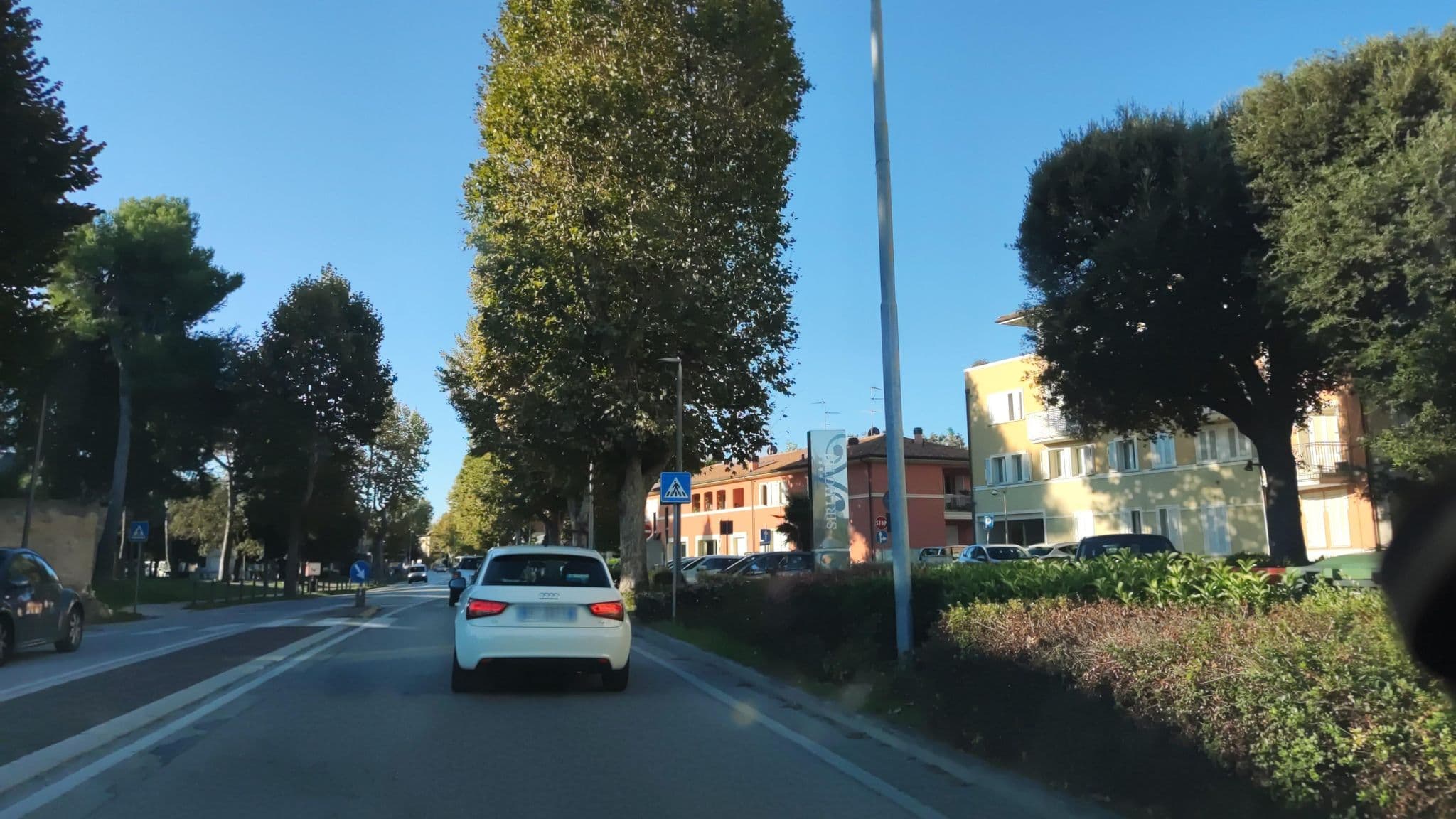 Street view near Siri Hotel, Fano — © marcuscalabresus (CC BY-SA · Mapillary)